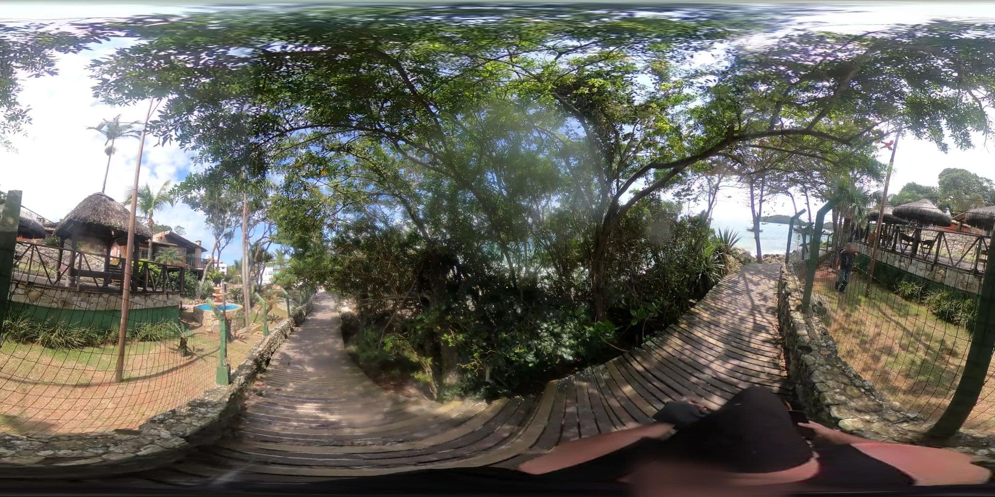 Street view near Pousada Villa Paradiso, Bombinhas — © jaderbavaresco (CC BY-SA · Mapillary)