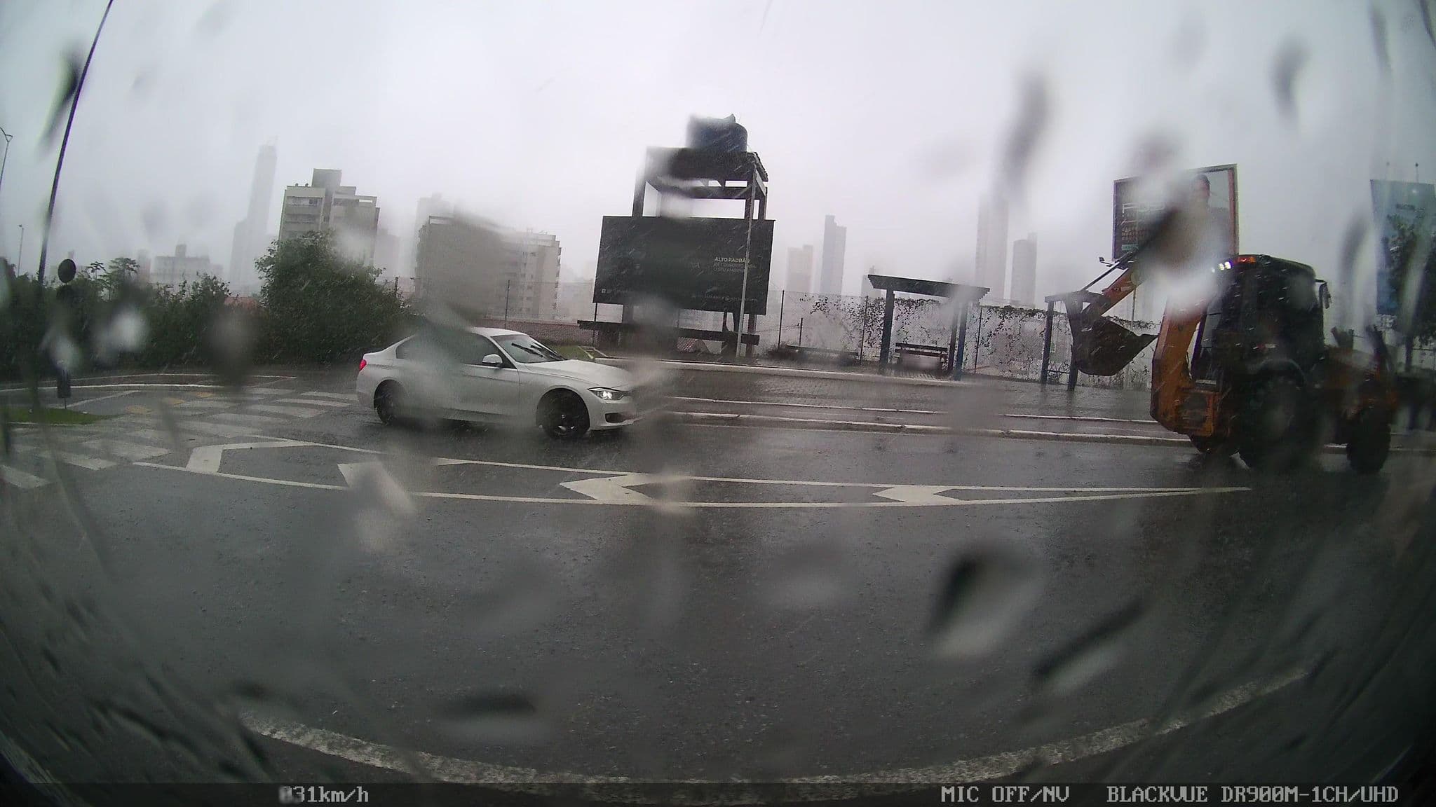 Street view near Pousada Morada Das Nações, Balneário Camboriú — © kaart5 (CC BY-SA · Mapillary)