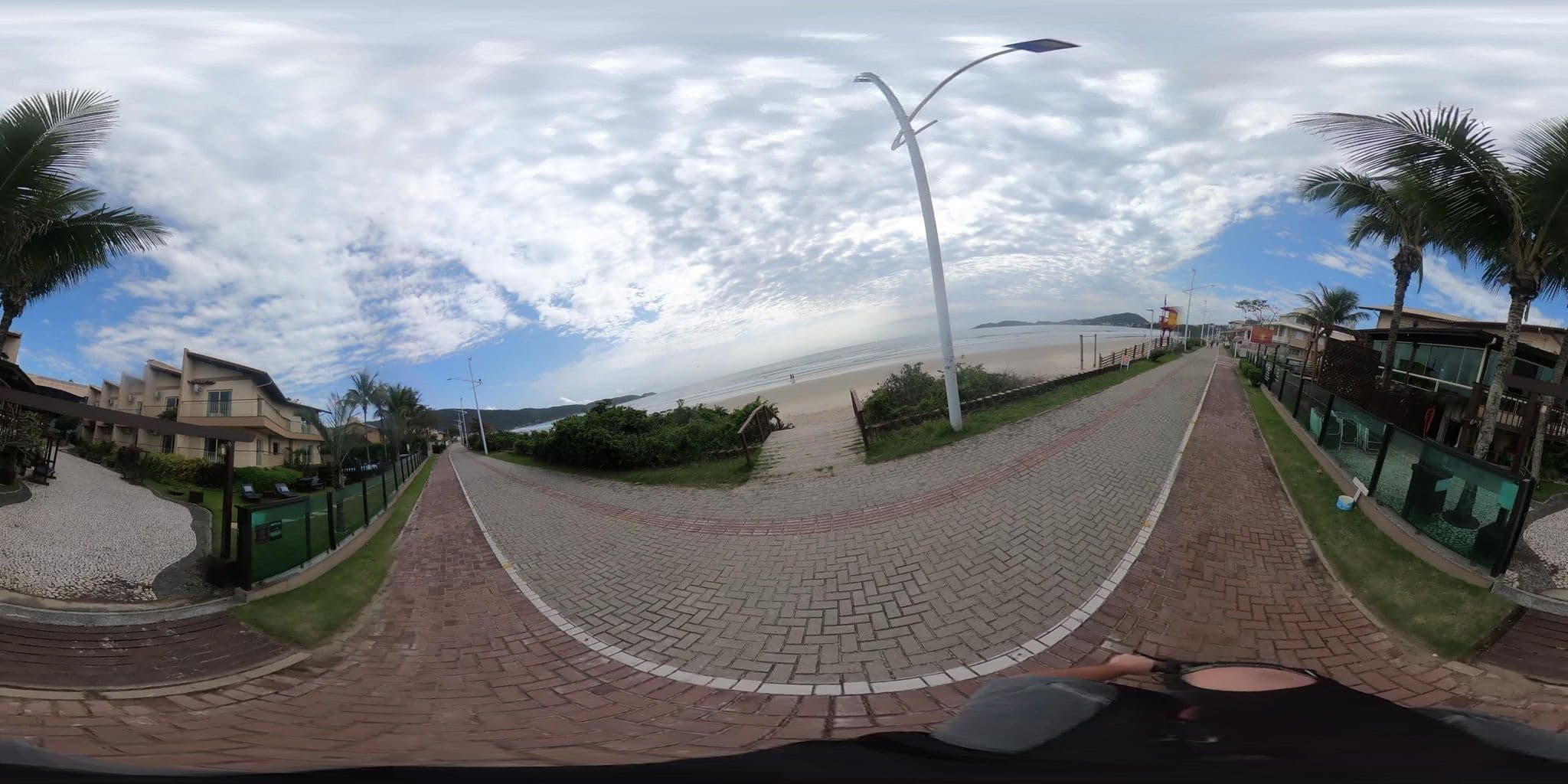 Street view near Morada do Mar, Bombinhas — © jaderbavaresco (CC BY-SA · Mapillary)