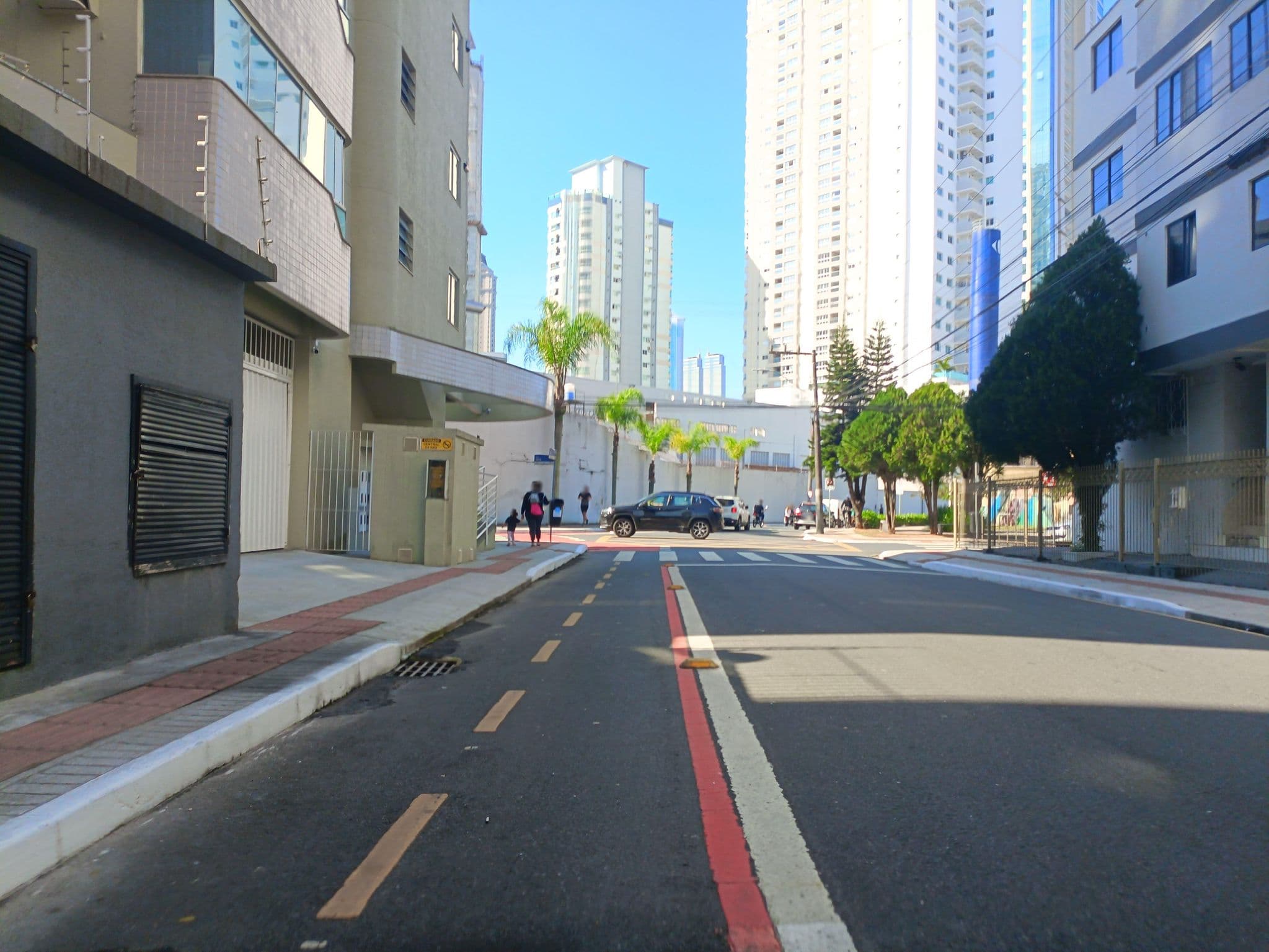 Street view near Pousada Villa di Loire, Balneário Camboriú — © ags1968 (CC BY-SA · Mapillary)