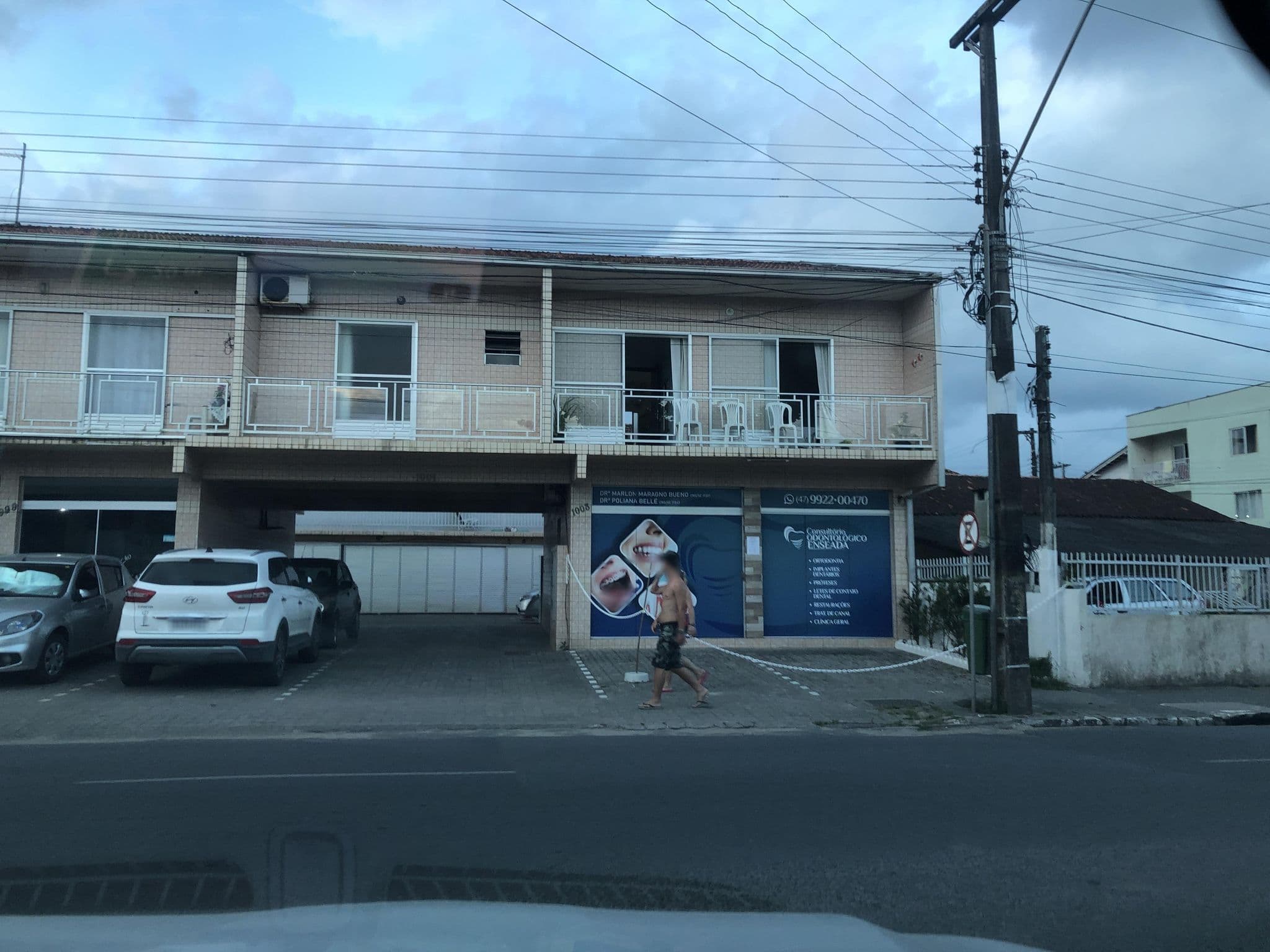 Street view near Golfinho's Pousada, São Francisco do Sul — © alantiagofelipe (CC BY-SA · Mapillary)