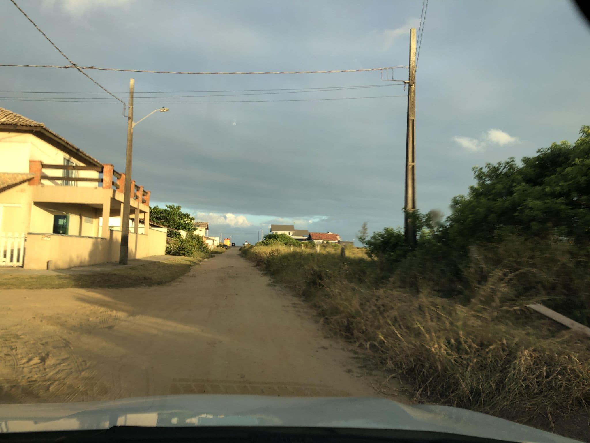Street view near Pousada Aratuca, São Francisco do Sul — © alantiagofelipe (CC BY-SA · Mapillary)