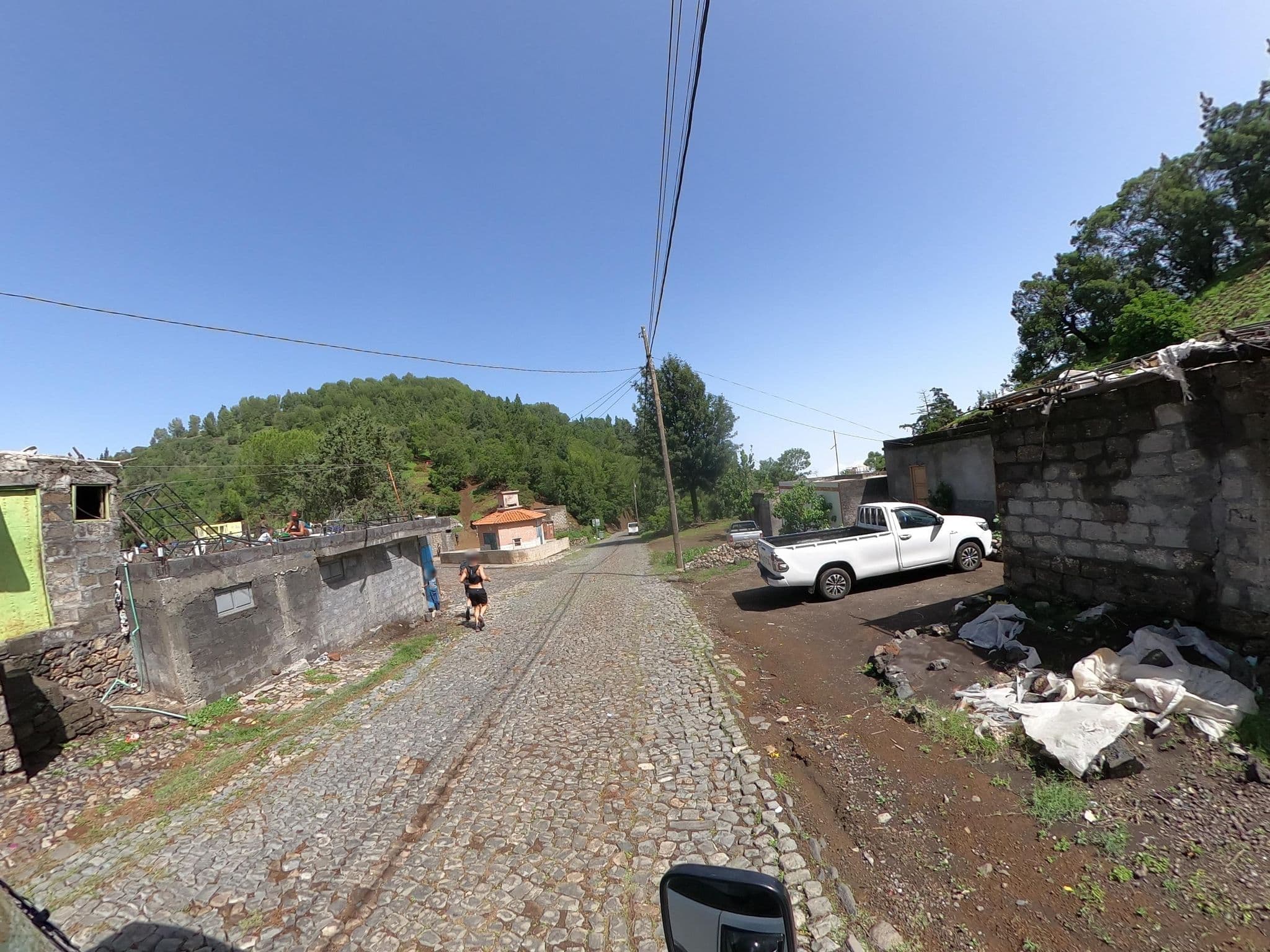 Street view near Casa Espongeiro Guesthouse B&B, Chã de Pedras — © waldyrious (CC BY-SA · Mapillary)