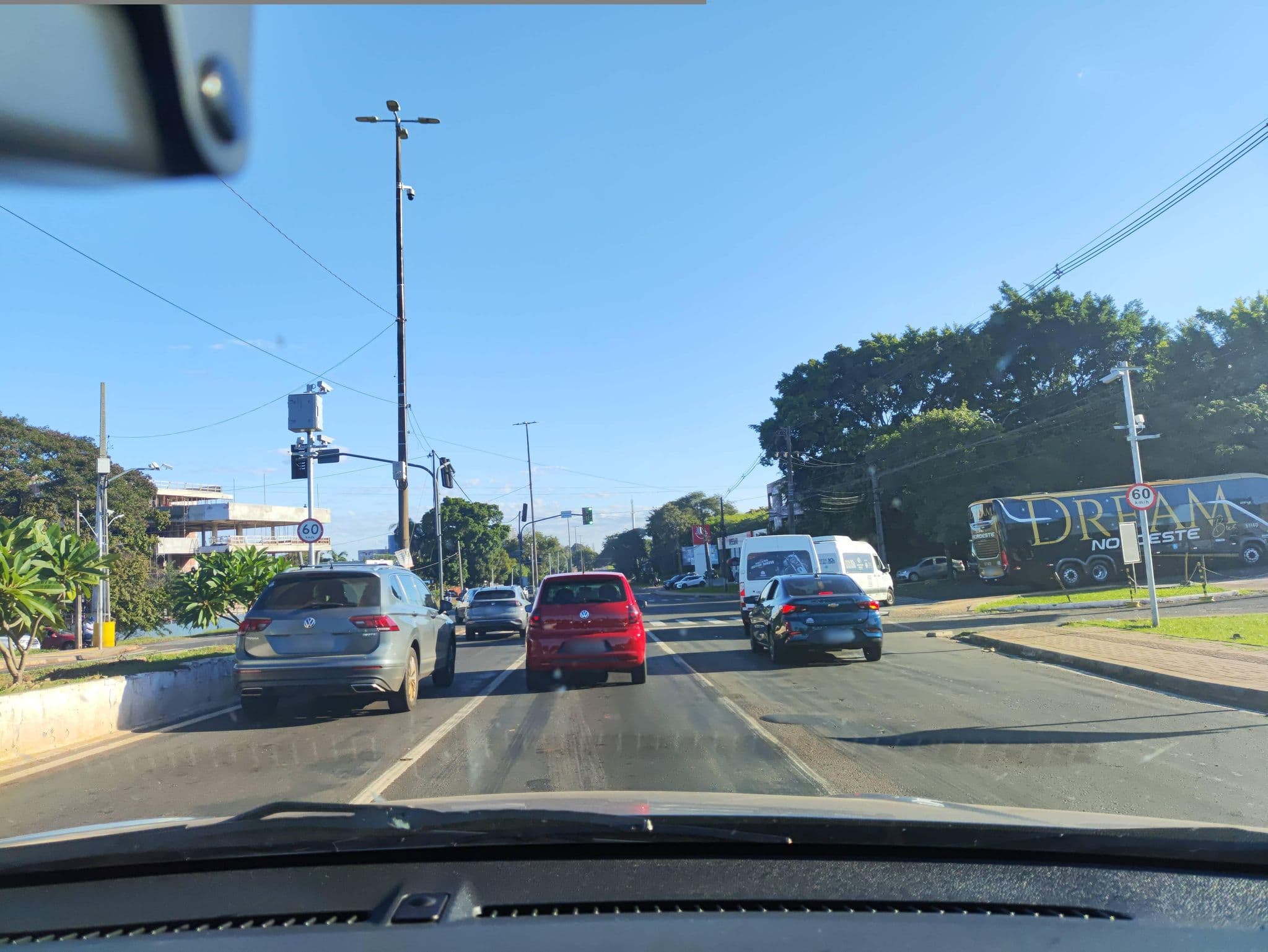 Street view near Hotel Viale, Foz do Iguaçu — © brunoslowen (CC BY-SA · Mapillary)