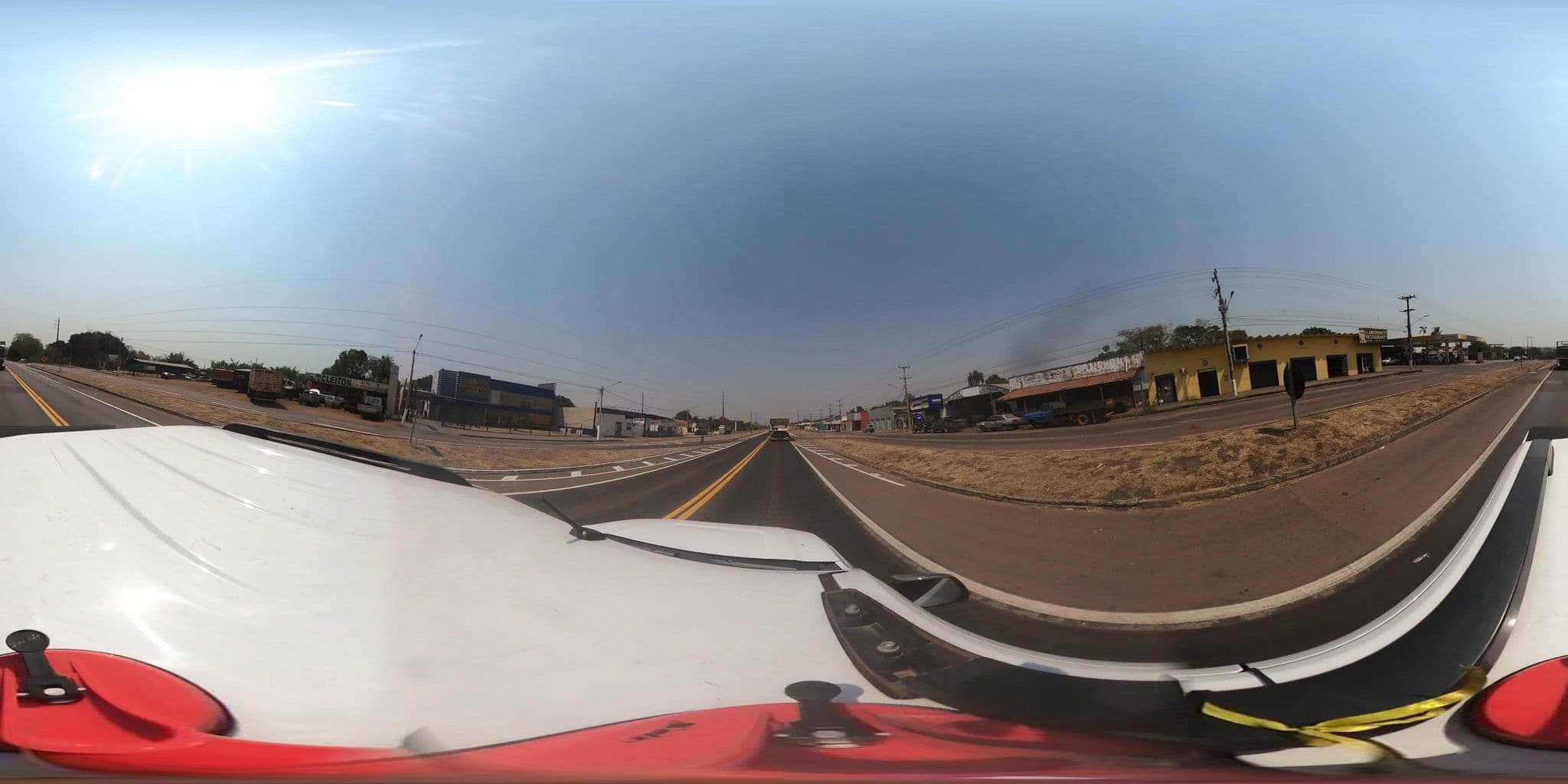 Street view near metropolitan hotel, Coxim — © jaderbavaresco (CC BY-SA · Mapillary)