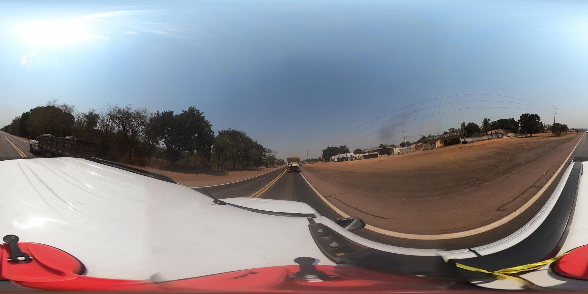 Street view near Nosso Hotel, Coxim — © jaderbavaresco (CC BY-SA · Mapillary)