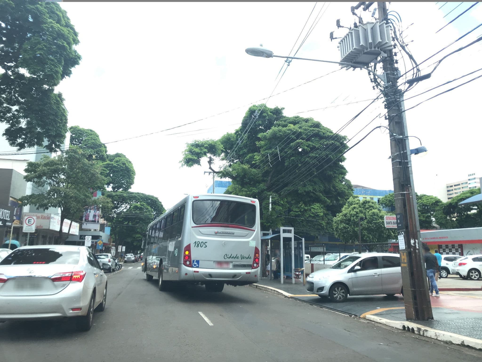 Street view near Hotel Elite, Maringá — © wesleygmartins (CC BY-SA · Mapillary)