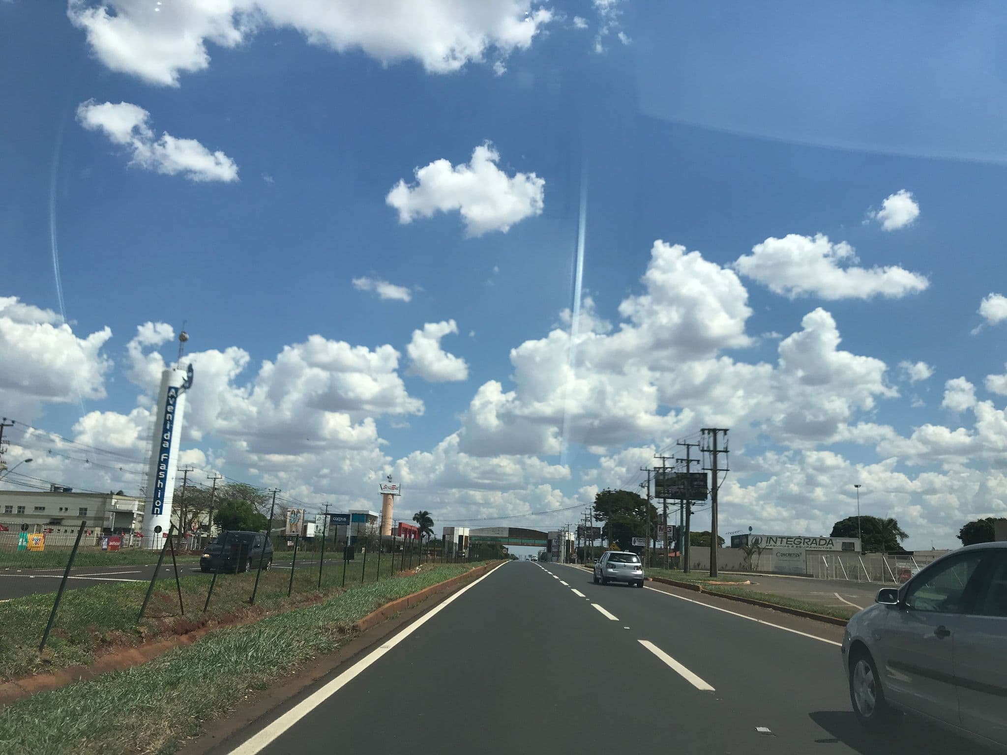 Street view near Nobile Suítes Maringá, Paiçandu — © wesleygmartins (CC BY-SA · Mapillary)
