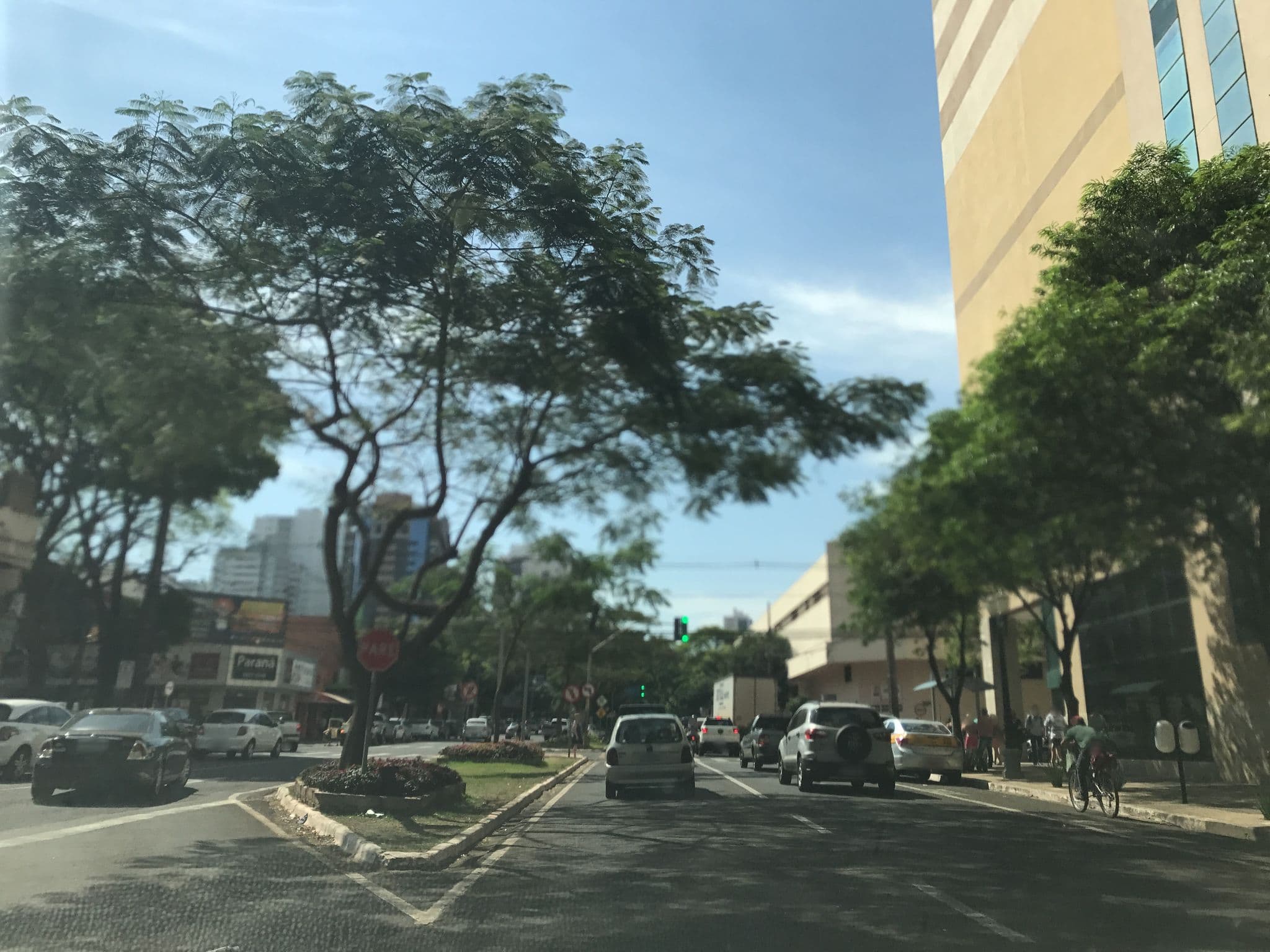 Street view near Hotel Golden Inga, Maringá — © wesleygmartins (CC BY-SA · Mapillary)