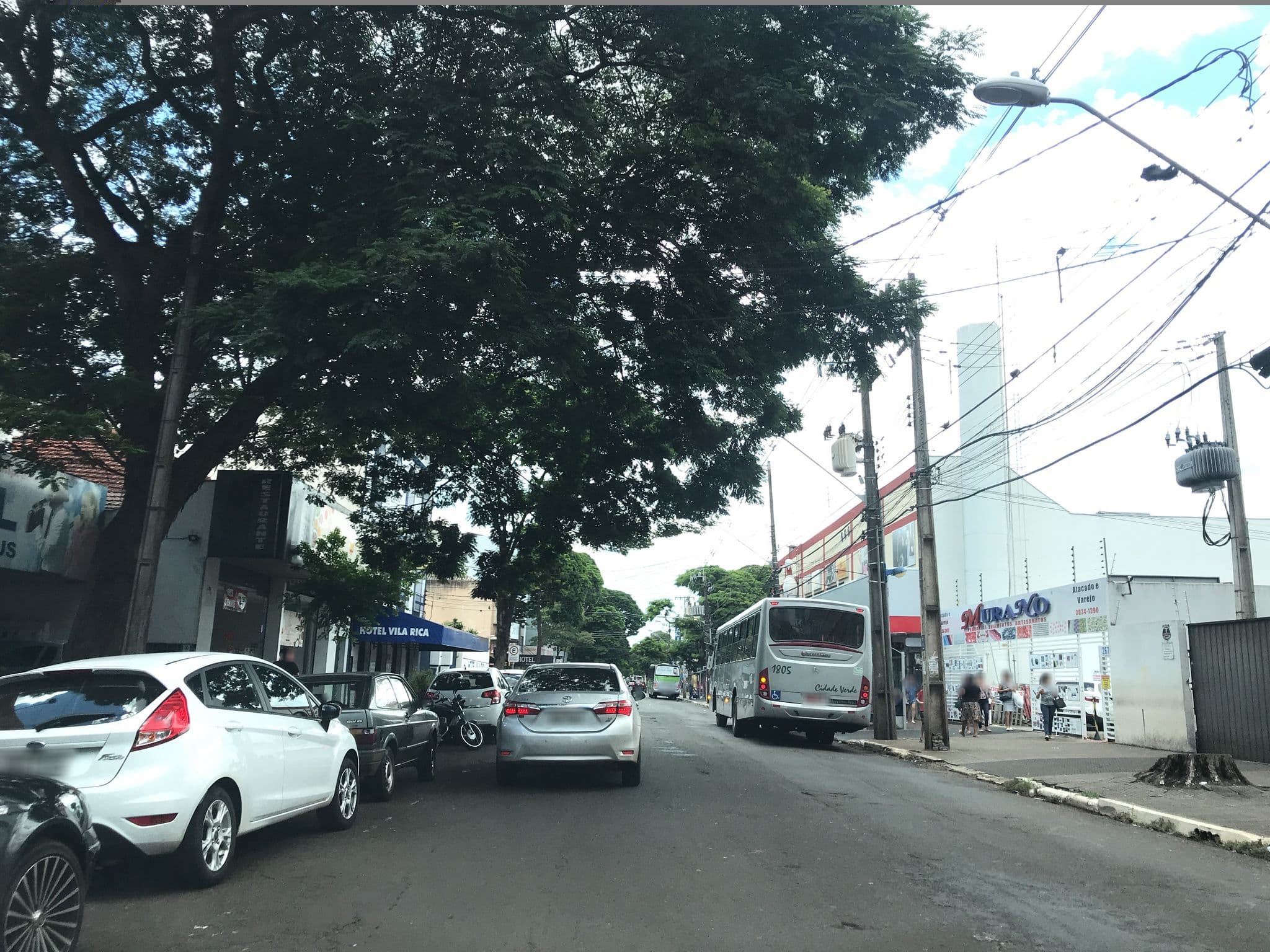 Street view near Touring Hotel, Maringá — © wesleygmartins (CC BY-SA · Mapillary)