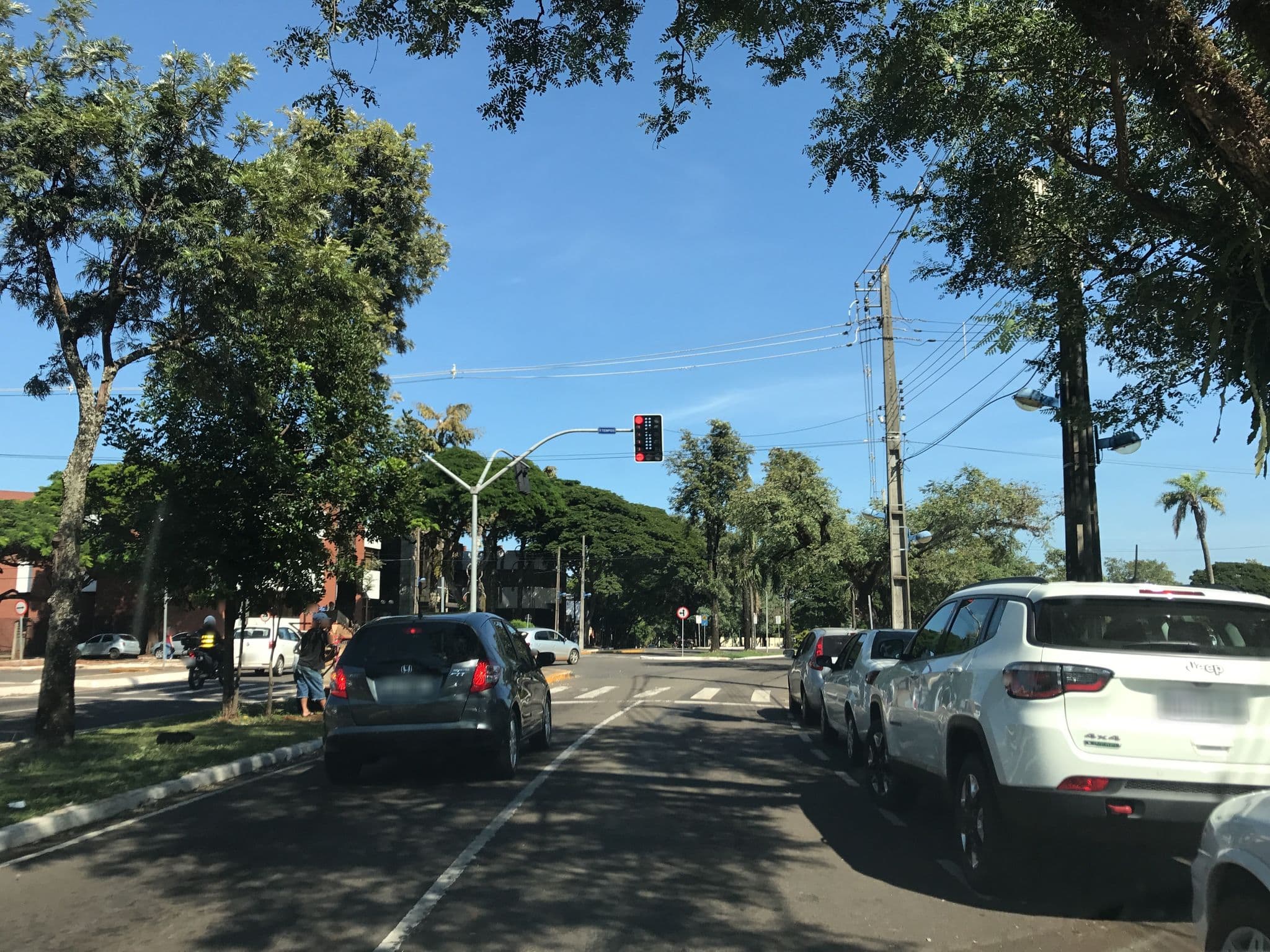 Street view near Pousada da Vo Lidia, Maringá — © wesleygmartins (CC BY-SA · Mapillary)