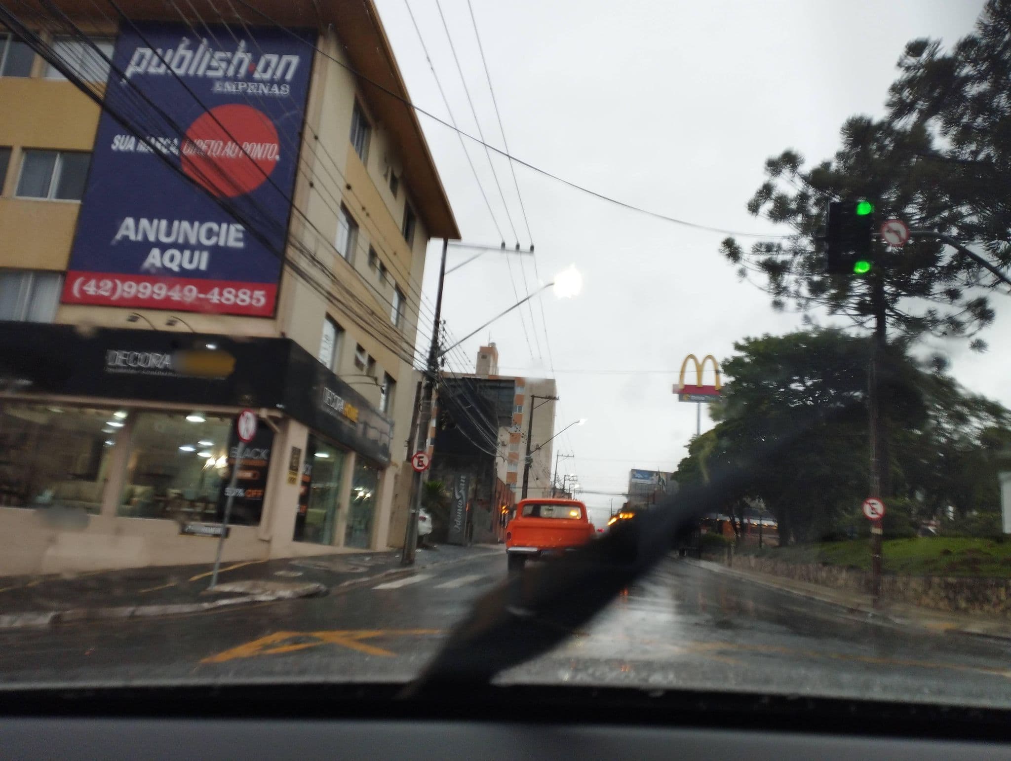 Street view near Pousada Central, Ponta Grossa — © klaime (CC BY-SA · Mapillary)
