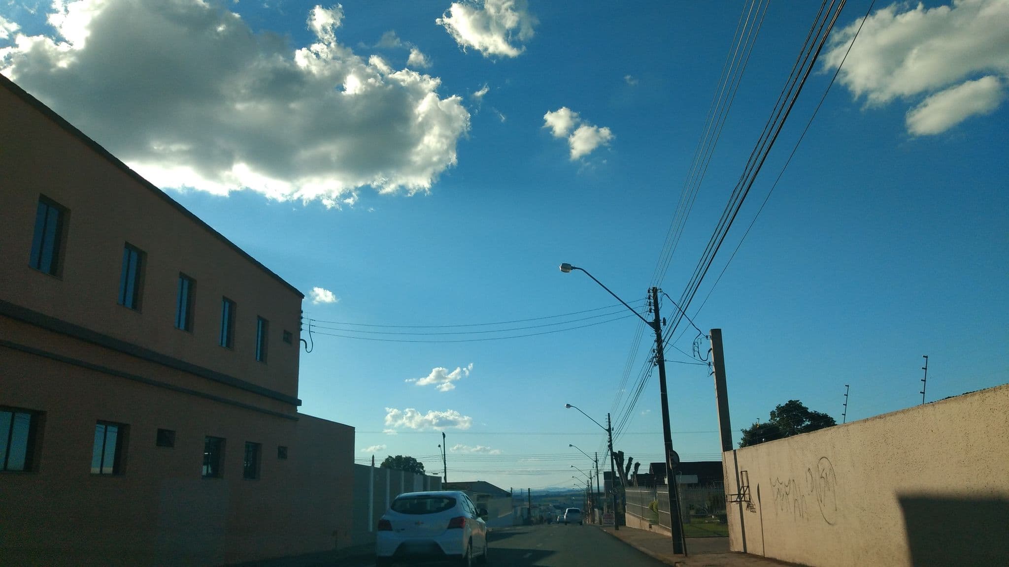 Street view near Hotel Souza, Guarapuava — © dagon01 (CC BY-SA · Mapillary)