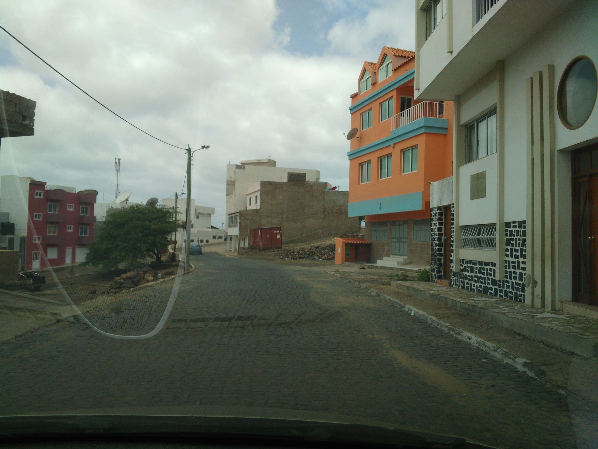 Street view near Horizonte, Espargos — © waldyrious (CC BY-SA · Mapillary)