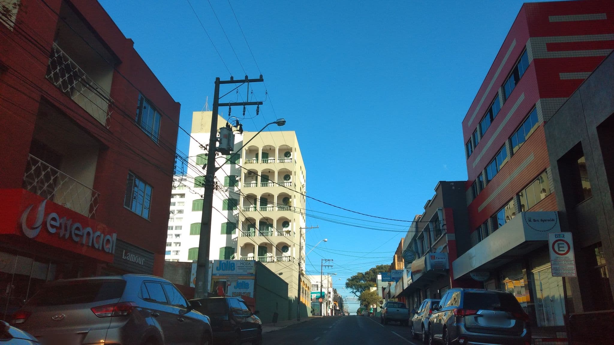 Street view near Hotel Kuster, Guarapuava — © dagon01 (CC BY-SA · Mapillary)