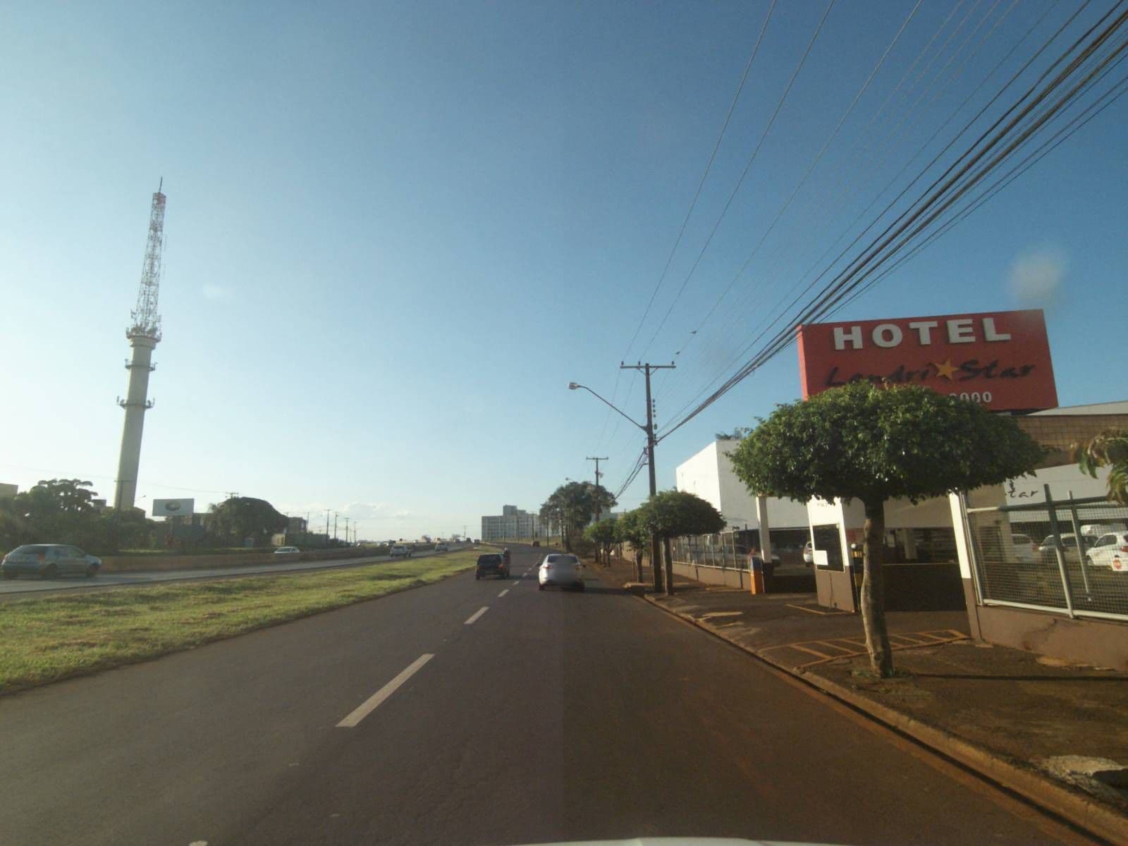 Street view near Hotel Londristar, Londrina — © projevias (CC BY-SA · Mapillary)