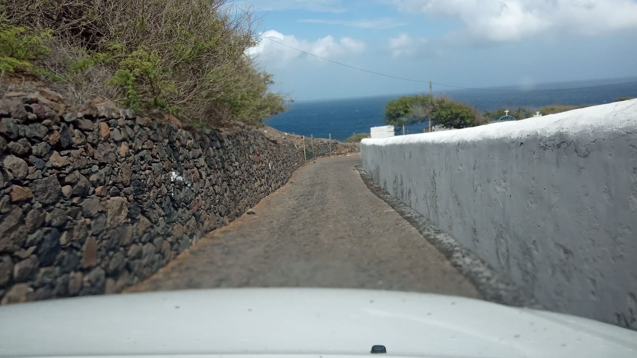 Street view near Mamiwata Ecovillage, Garça de Cima — © verdeano (CC BY-SA · Mapillary)