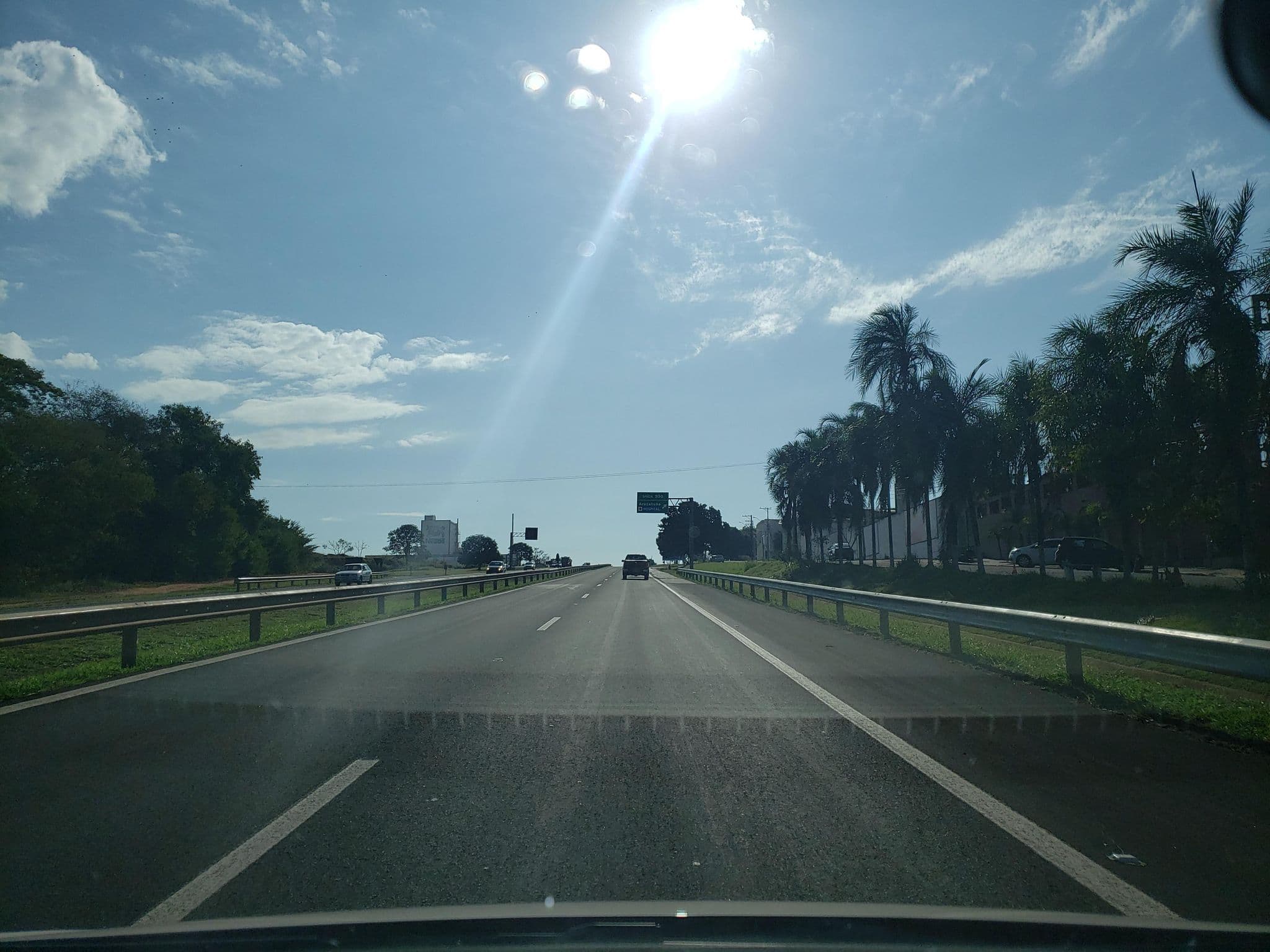 Street view near Mariah Hotel, Araçatuba — © and_eng (CC BY-SA · Mapillary)
