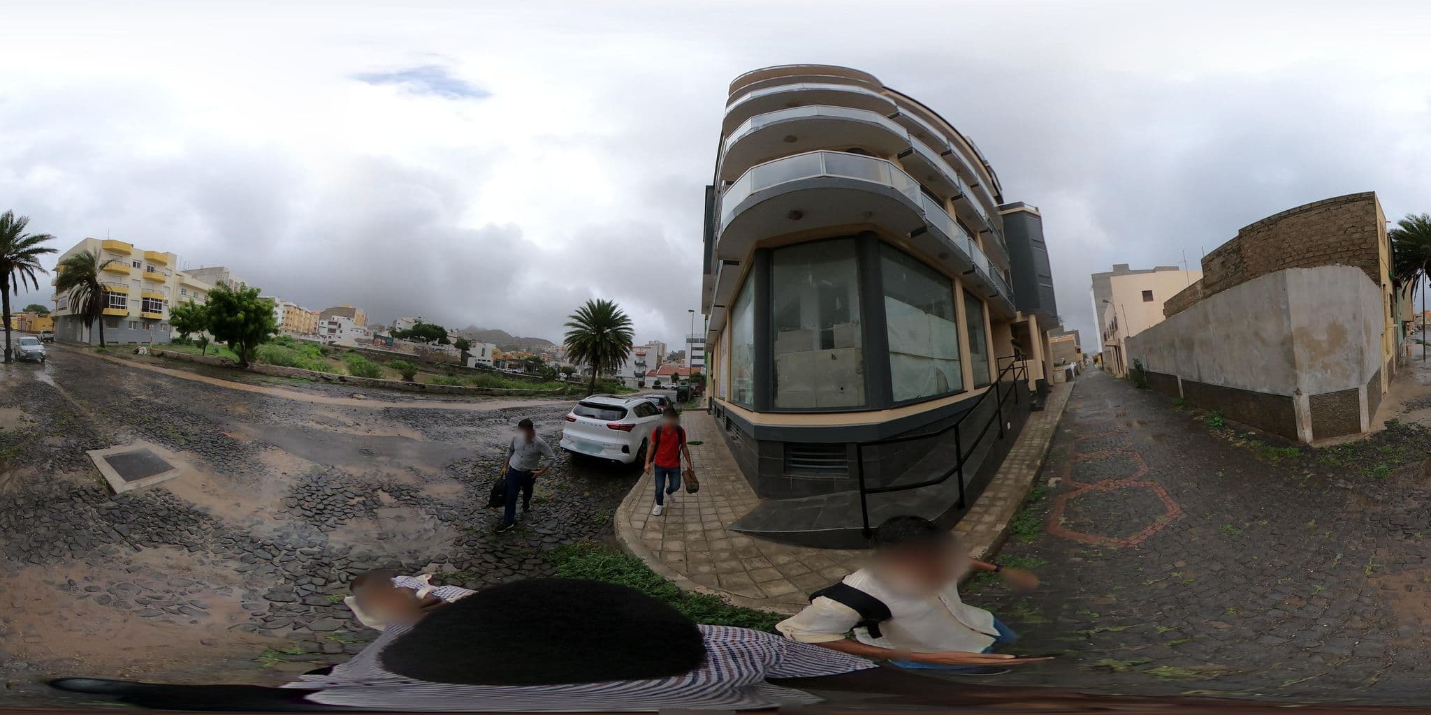 Street view near Boa Mindelo City, Madeiralzinho — © Oralio (CC BY-SA · Mapillary)