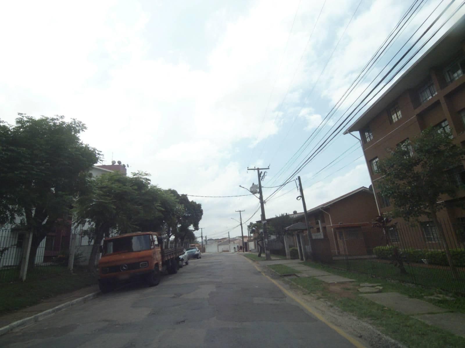 Street view near Hotel Dorizon, Curitiba — © projevias (CC BY-SA · Mapillary)
