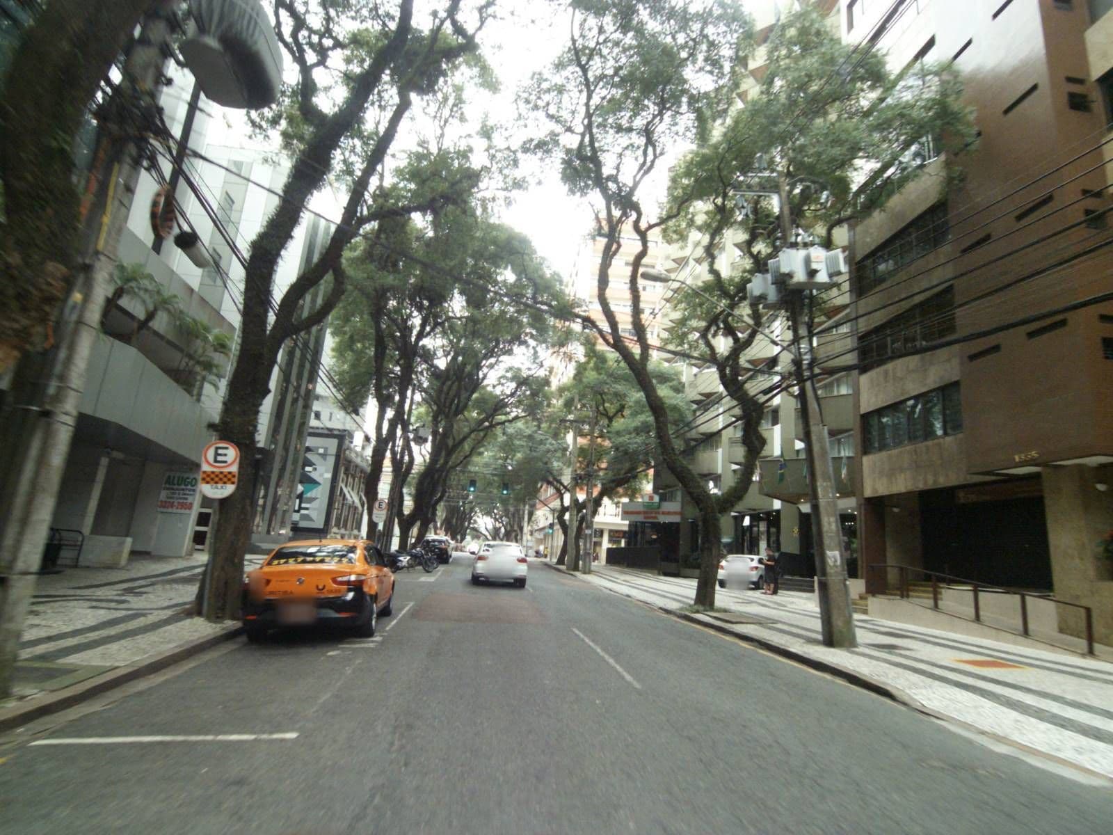 Street view near Saint Emilion By Atlântica, Curitiba — © projevias (CC BY-SA · Mapillary)