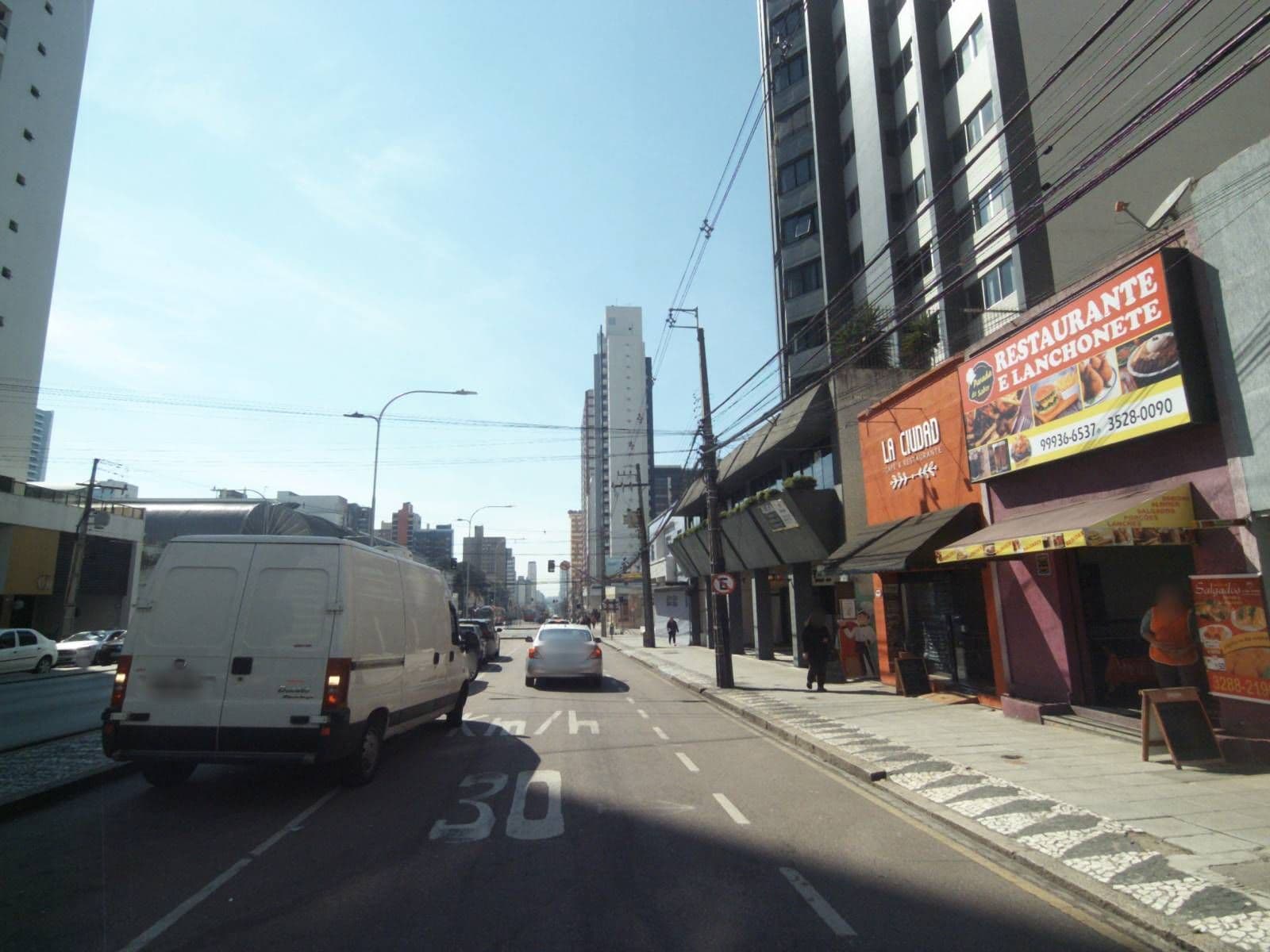 Street view near Qoya Hotel Curitiba, Curitiba — © projevias (CC BY-SA · Mapillary)
