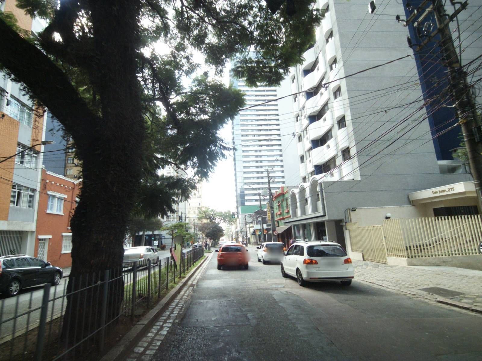 Street view near Novotel Batel, Curitiba — © projevias (CC BY-SA · Mapillary)