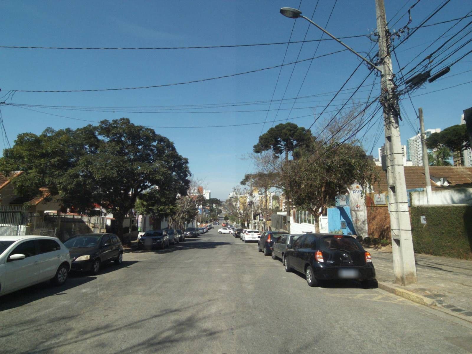 Street view near Rvs Hoteis, Curitiba — © projevias (CC BY-SA · Mapillary)