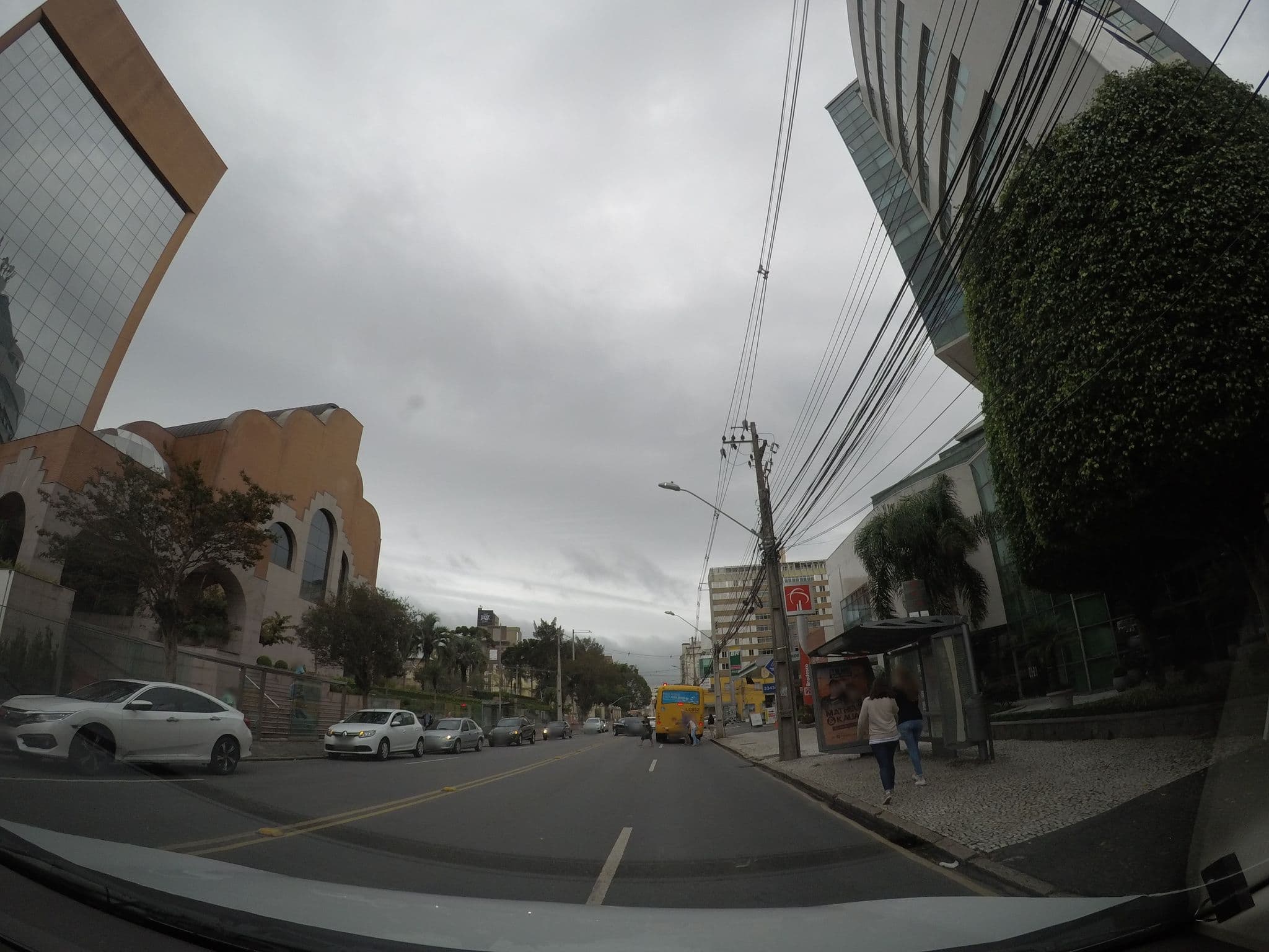 Street view near Hotel Blue Tree Towers Batel, Curitiba — © marciosampaio (CC BY-SA · Mapillary)