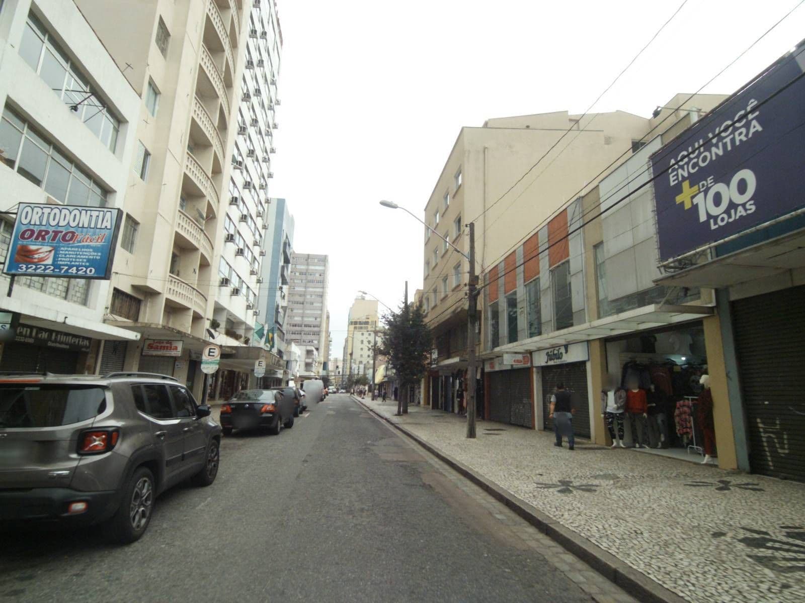 Street view near Hotel Lancaster, Curitiba — © projevias (CC BY-SA · Mapillary)