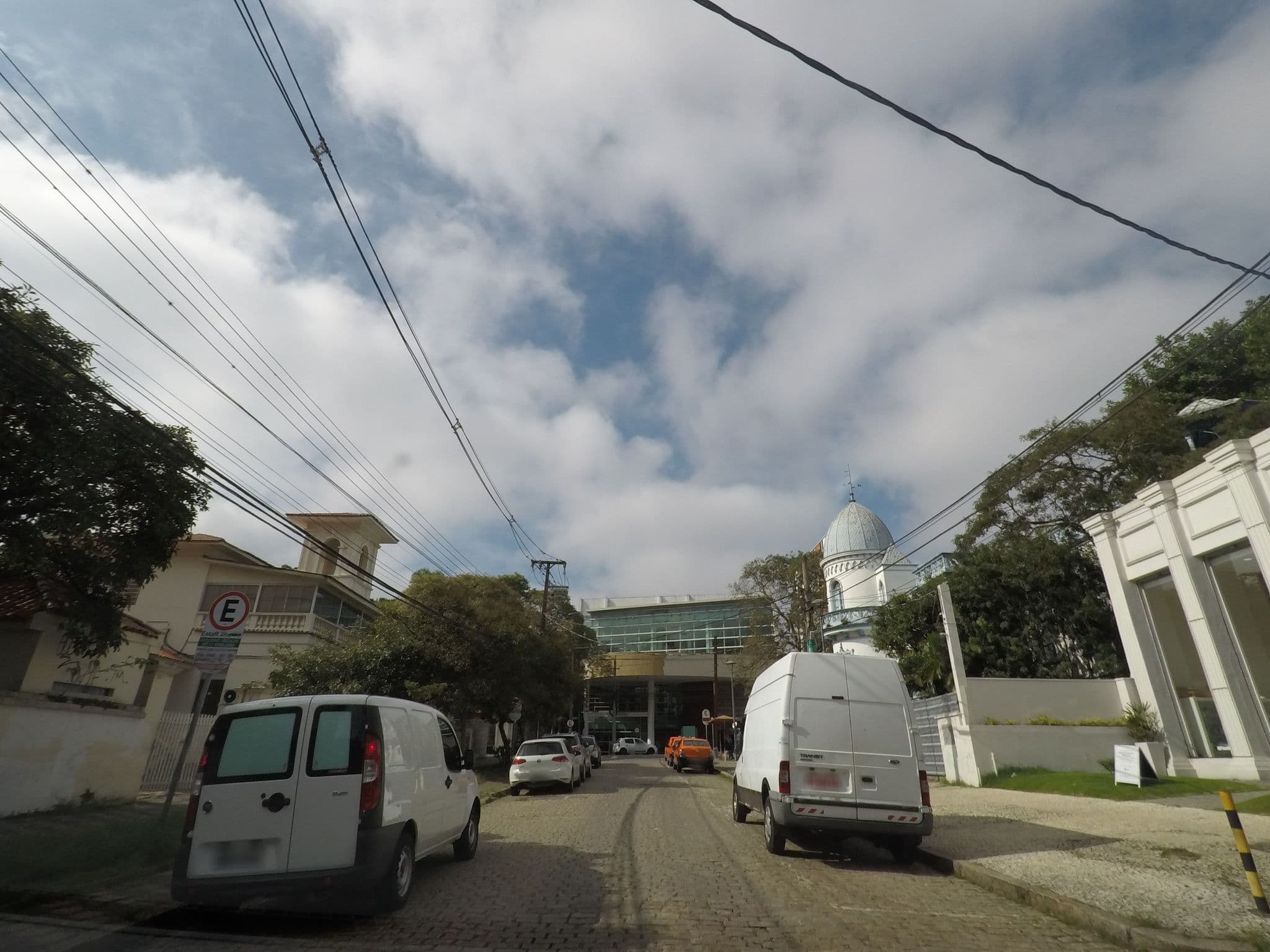 Street view near Suite 857, Curitiba — © marciosampaio (CC BY-SA · Mapillary)