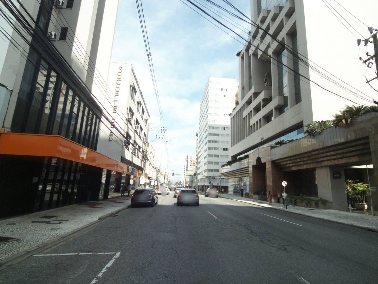 Street view near Hotel Rochelle, Curitiba — © projevias (CC BY-SA · Mapillary)