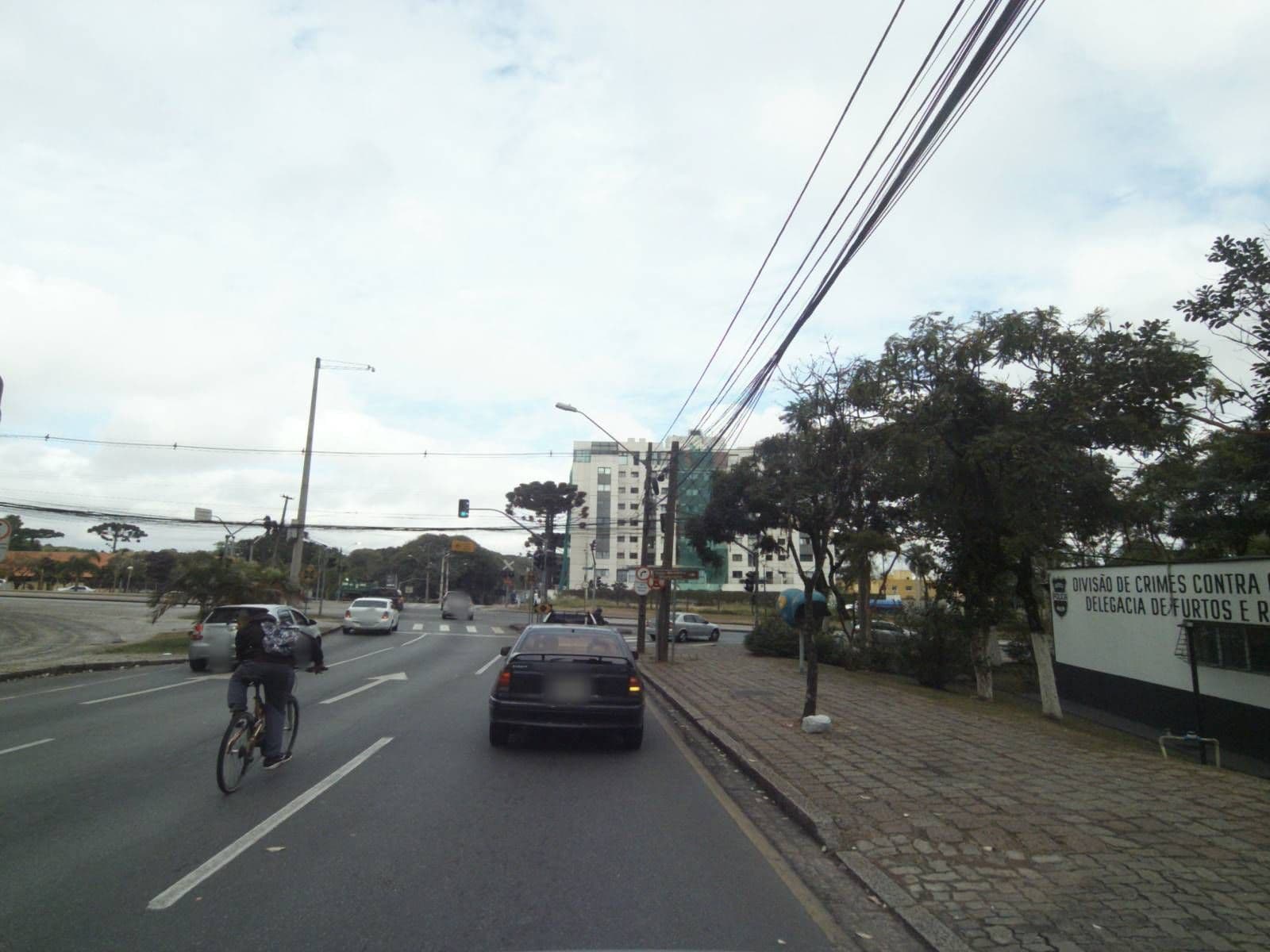 Street view near Hotel Bristol, Curitiba — © projevias (CC BY-SA · Mapillary)