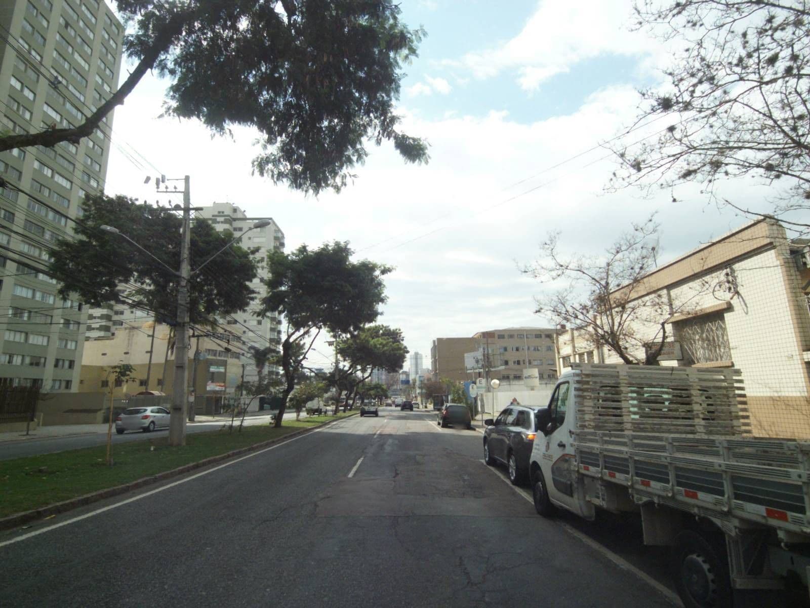 Street view near King's Apart Hotel, Curitiba — © projevias (CC BY-SA · Mapillary)