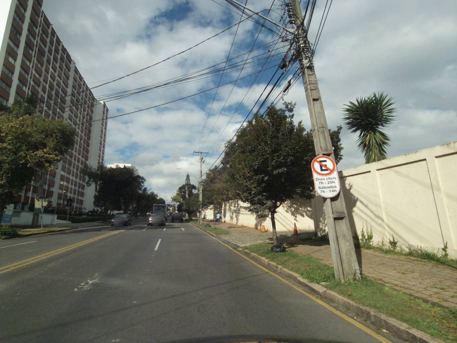 Street view near Hotel Bistrol, Curitiba — © projevias (CC BY-SA · Mapillary)