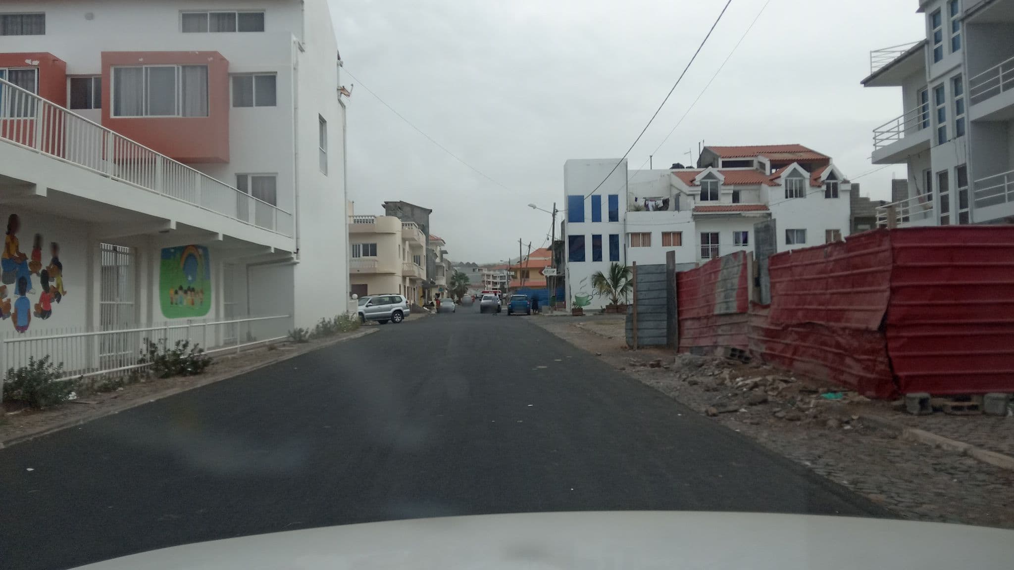 Street view near Hotel Blue Sky, Tarrafal — © verdeano (CC BY-SA · Mapillary)