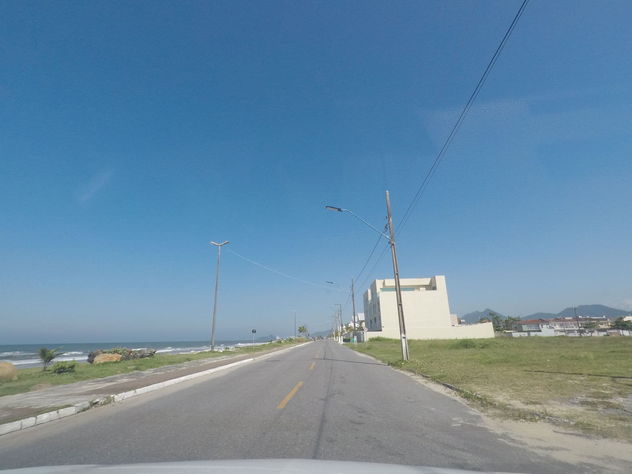 Street view near Piscina do Celso Brito, Matinhos — © marciosampaio (CC BY-SA · Mapillary)