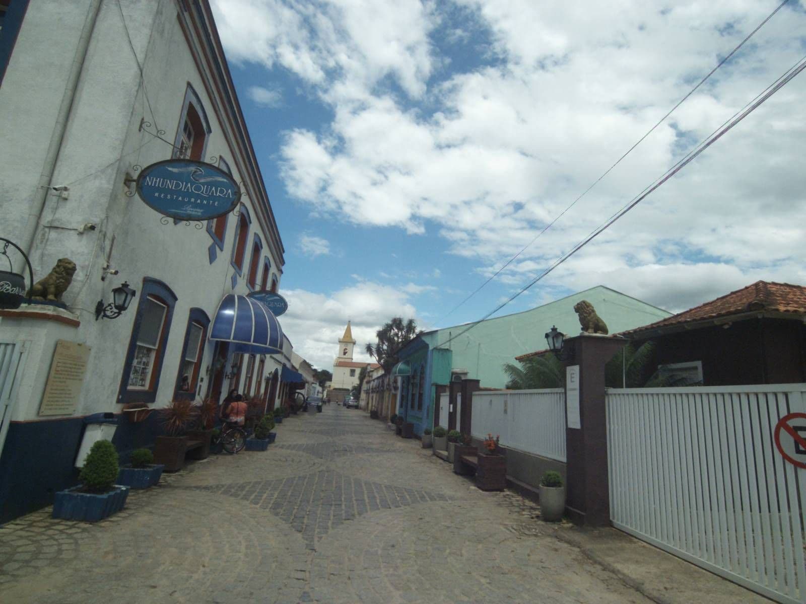 Street view near Nhundiaquara Hotel & Restaurante, Morretes — © projevias (CC BY-SA · Mapillary)