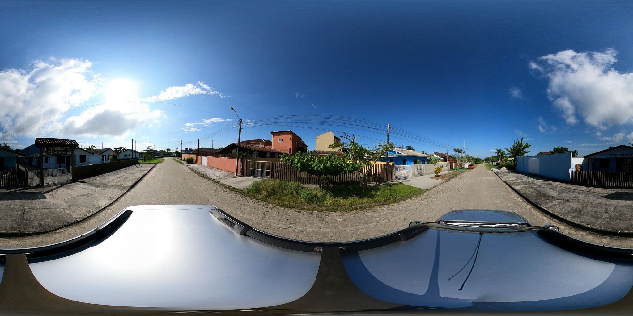 Street view near Aerolito Surf House, Paranaguá — © CTMGEO (CC BY-SA · Mapillary)