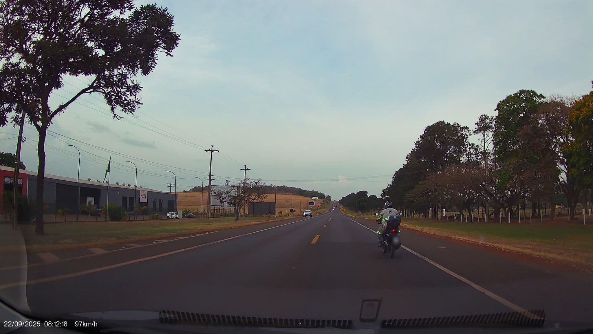 Street view near Hotel Kaeru, Avaré — © WoL4p7oR (CC BY-SA · Mapillary)