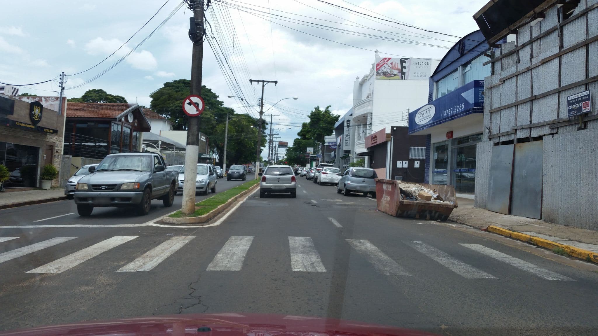 Street view near Hotel Villarejo, Avaré — © guilherme_peev (CC BY-SA · Mapillary)