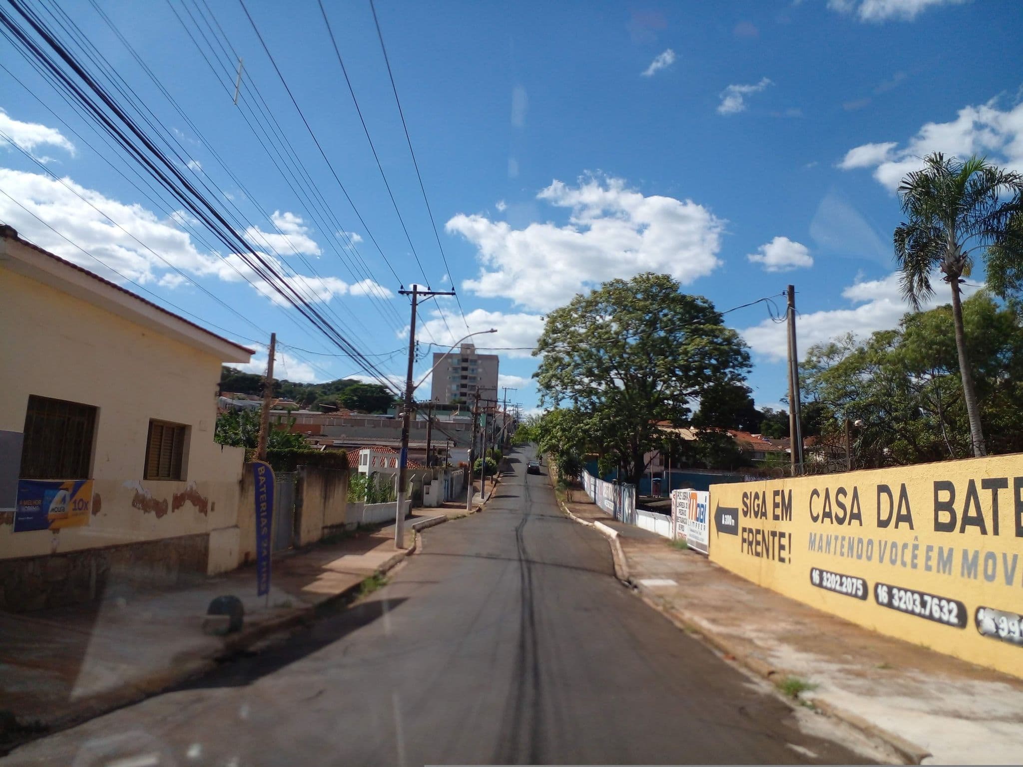Street view near Hotel Ibis Jabotical, Jaboticabal — © Danicampe (CC BY-SA · Mapillary)