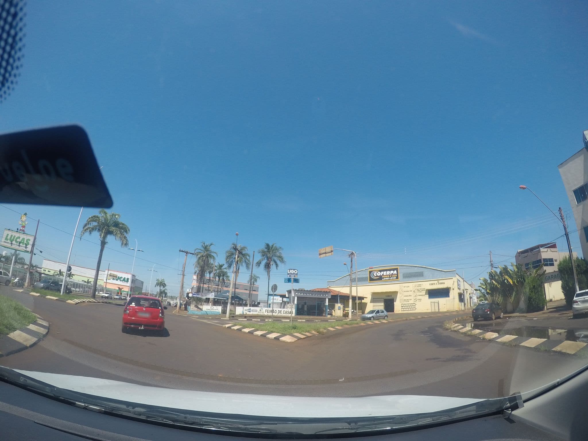 Street view near Hotel Ferreira, Itumbiara — © marciosampaio (CC BY-SA · Mapillary)