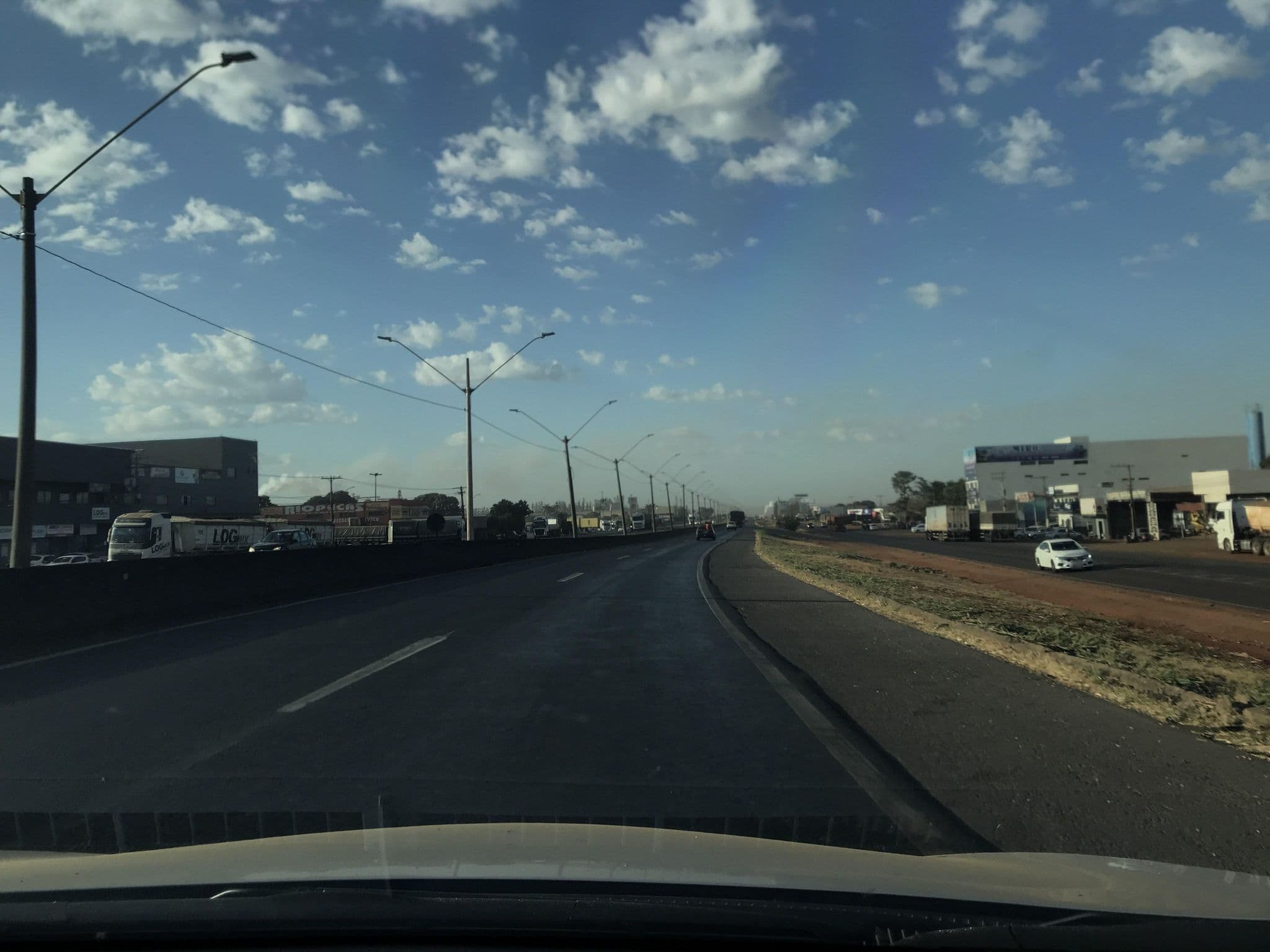Street view near Eros Motel, Itumbiara — © wesleygmartins (CC BY-SA · Mapillary)