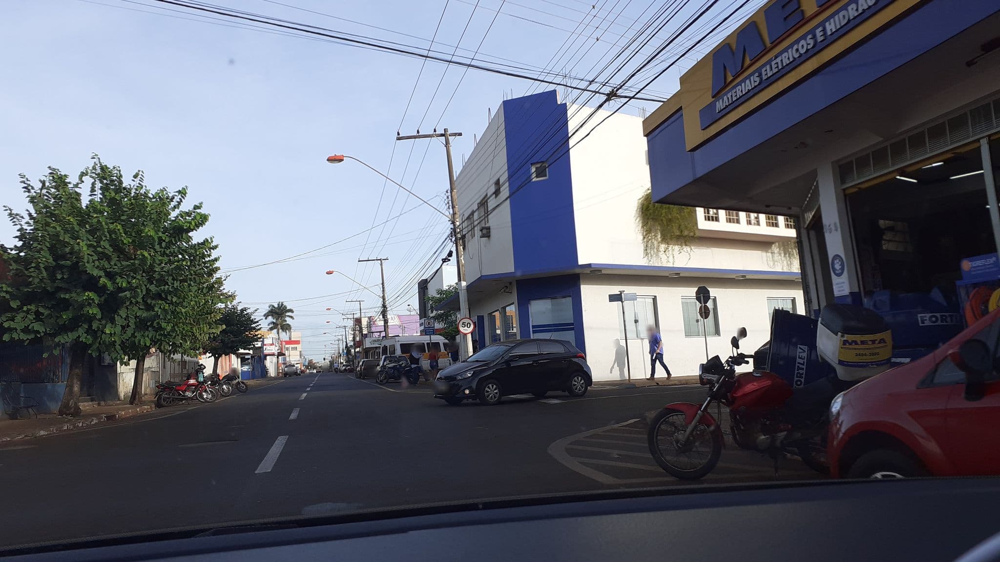 Street view near Hotel Santos Dumont, Itumbiara — © projetorf (CC BY-SA · Mapillary)