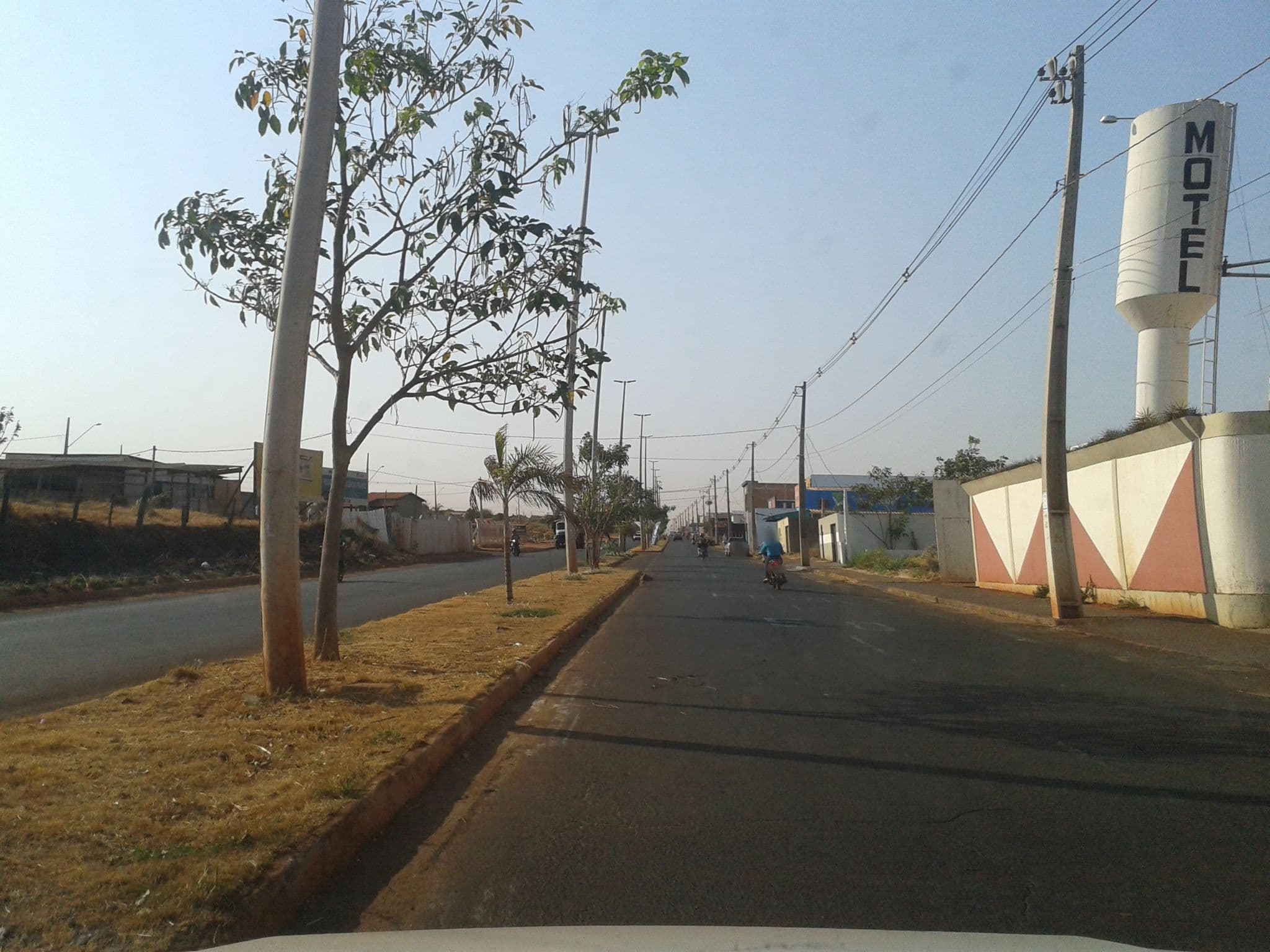 Street view near Êxtase Motel, Ituiutaba — © marcos_medeiros (CC BY-SA · Mapillary)