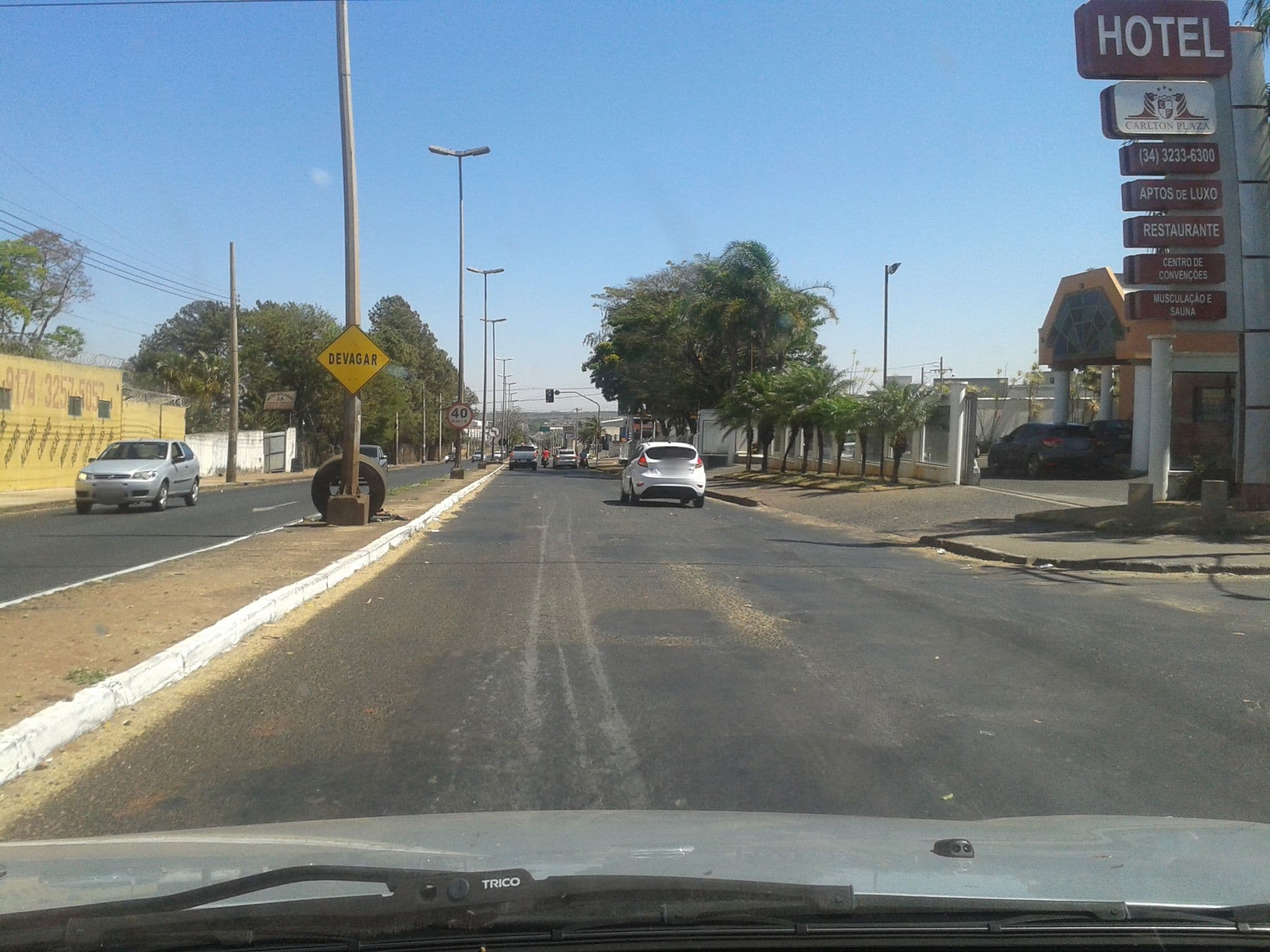 Street view near Carlton Plaza Hotel, Uberlândia — © marcos_medeiros (CC BY-SA · Mapillary)