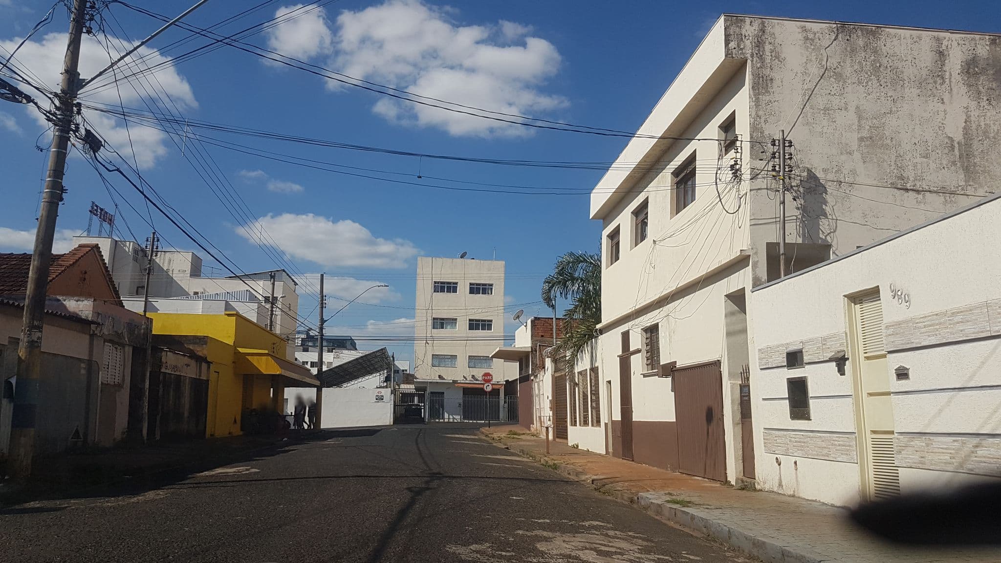 Street view near Netos Hotel, Uberlândia — © reneserafim (CC BY-SA · Mapillary)