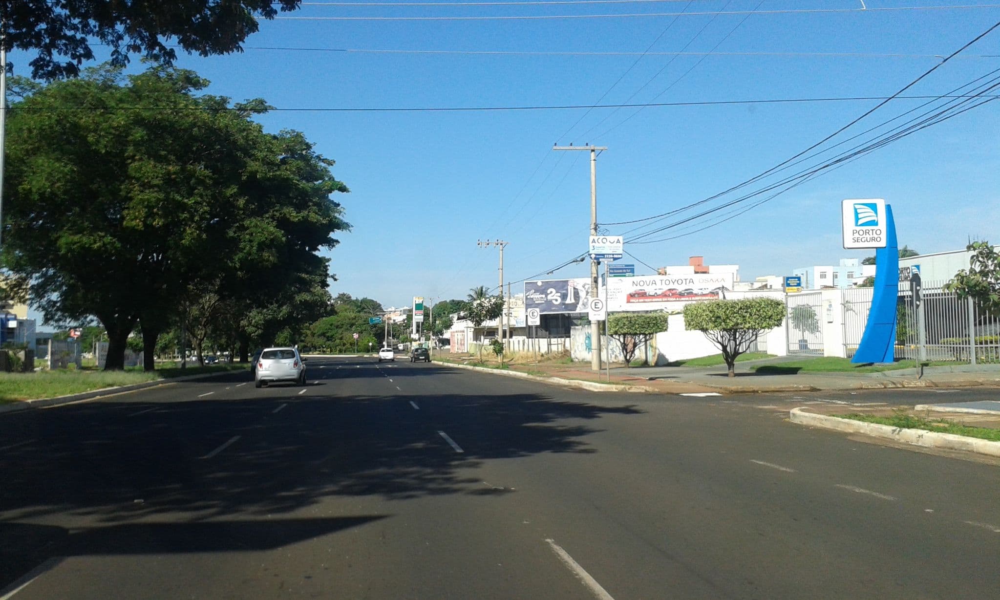Street view near Golden Park Uberlândia, Uberlândia — © marcos_medeiros (CC BY-SA · Mapillary)