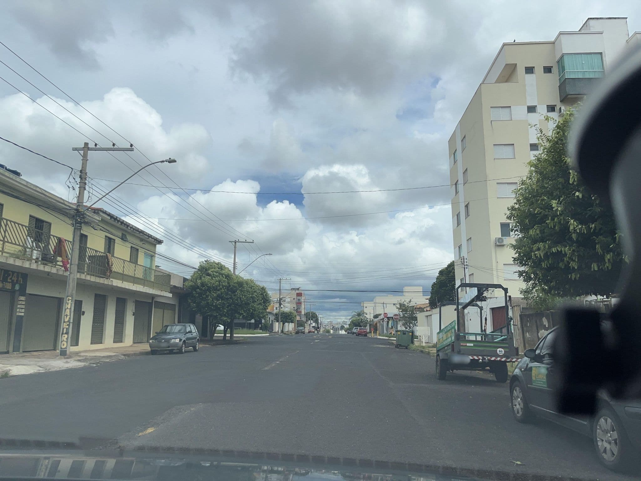 Street view near Spot Hotel E Pousada, Uberlândia — © Resyalk (CC BY-SA · Mapillary)